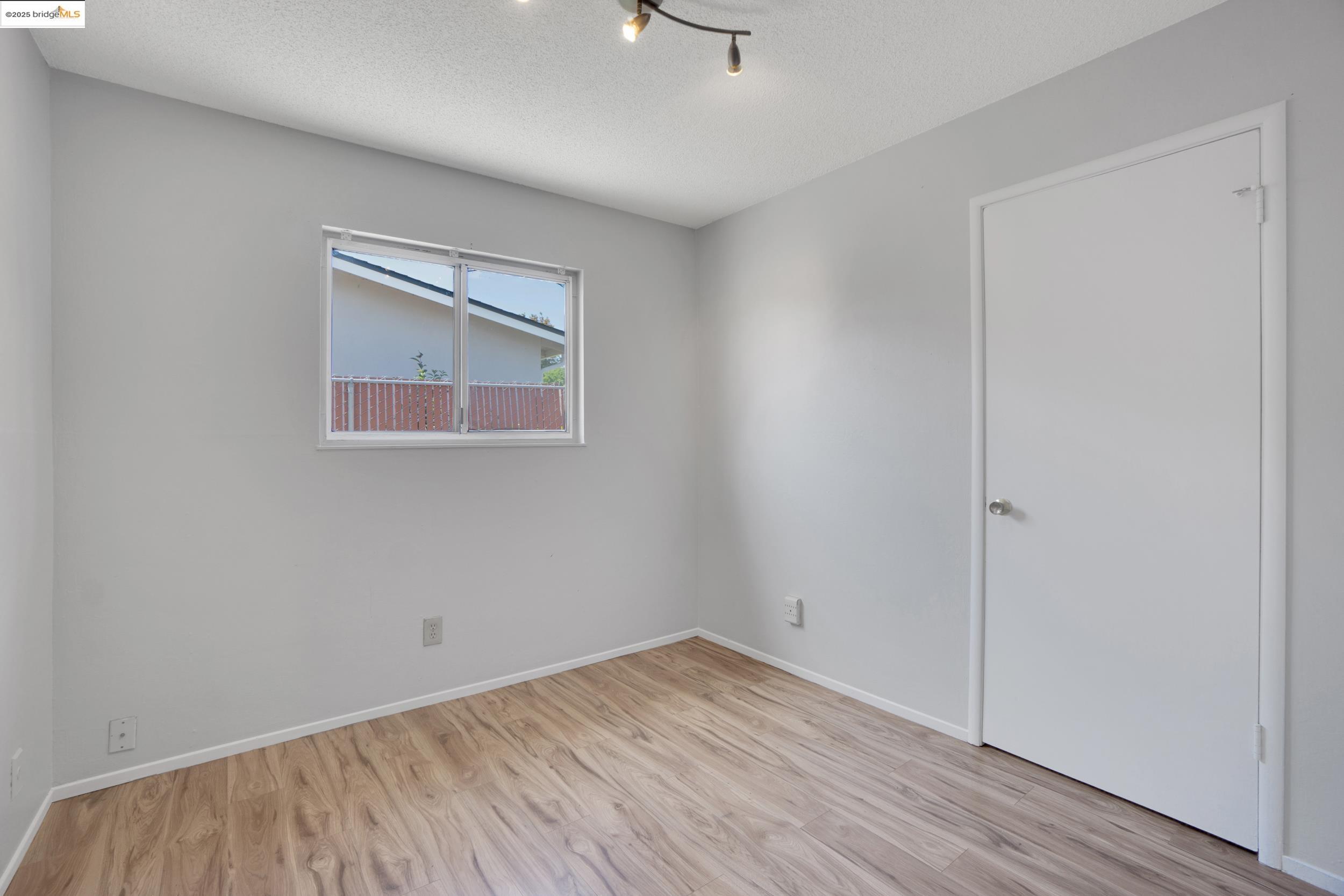 Detail Gallery Image 20 of 32 For 2049 Plum Tree Way, Fairfield,  CA 94533 - 3 Beds | 2 Baths