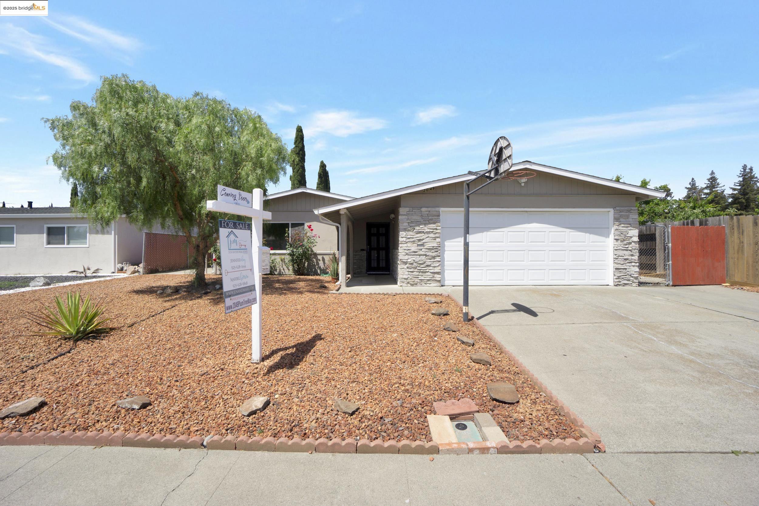 Detail Gallery Image 3 of 32 For 2049 Plum Tree Way, Fairfield,  CA 94533 - 3 Beds | 2 Baths