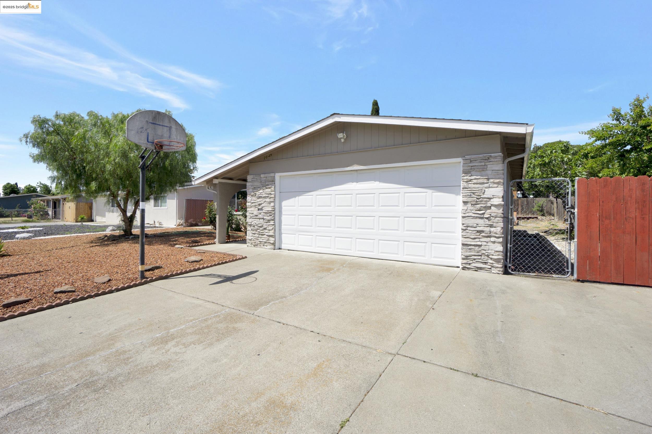 Detail Gallery Image 32 of 32 For 2049 Plum Tree Way, Fairfield,  CA 94533 - 3 Beds | 2 Baths