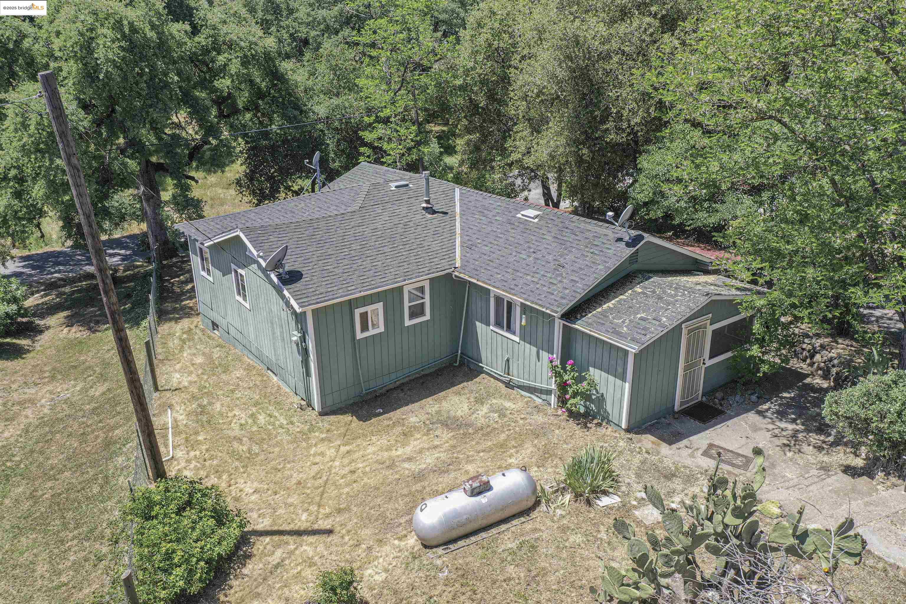 Detail Gallery Image 2 of 53 For 15128 Cavalieri Rd, Sonora,  CA 95370 - 2 Beds | 1 Baths