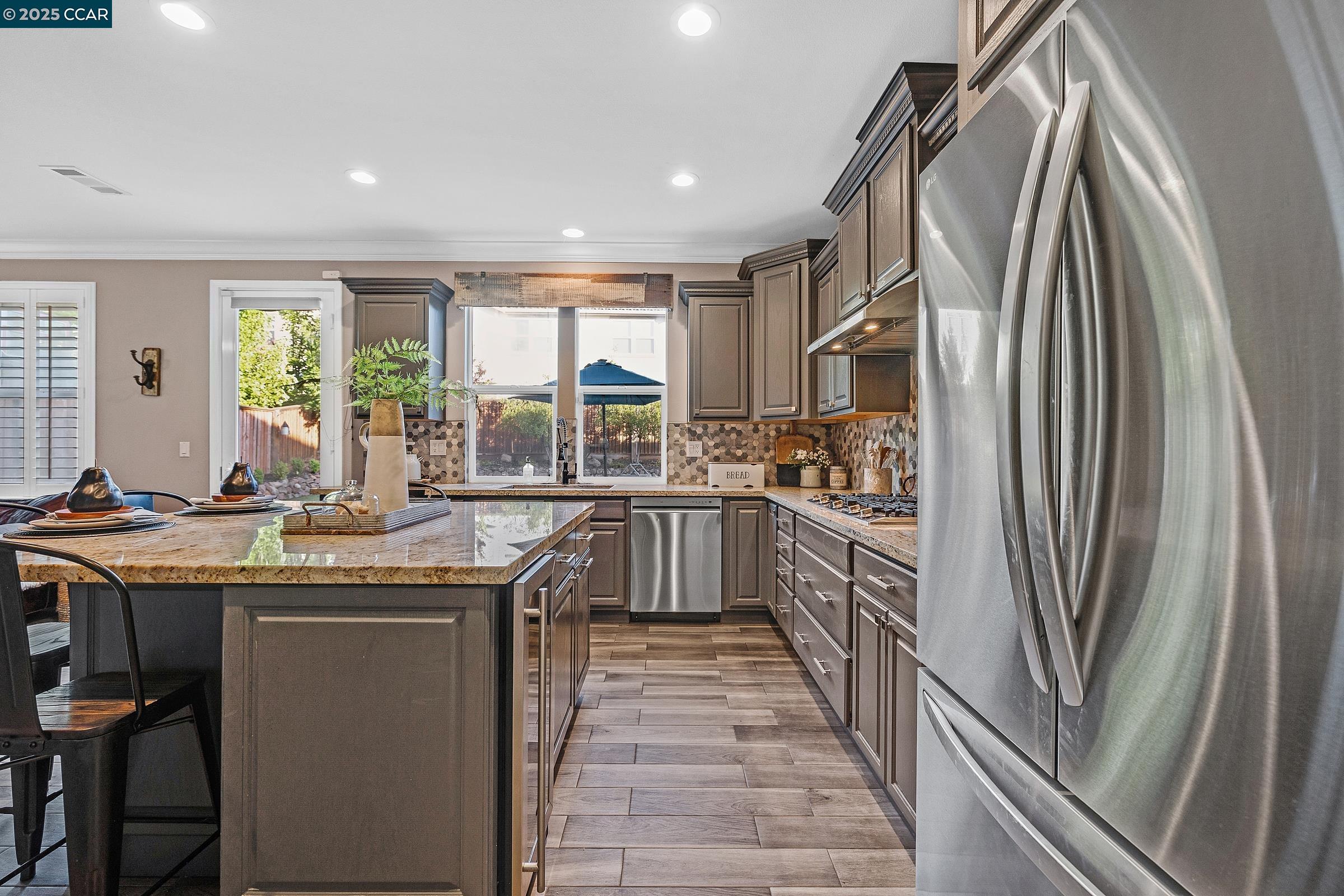 Detail Gallery Image 13 of 43 For 1735 Cottswald St, Danville,  CA 94506 - 5 Beds | 4/1 Baths