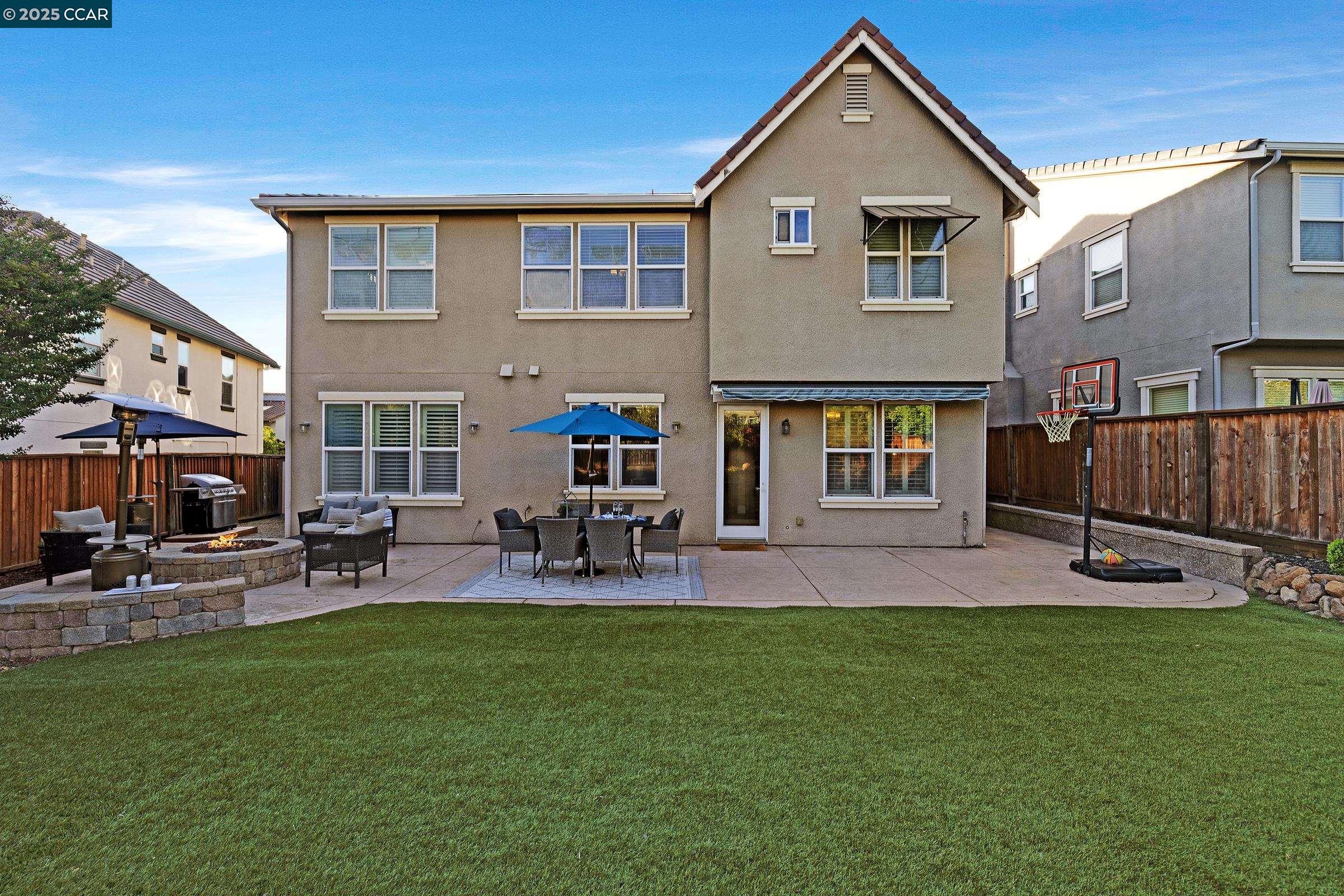 Detail Gallery Image 37 of 43 For 1735 Cottswald St, Danville,  CA 94506 - 5 Beds | 4/1 Baths