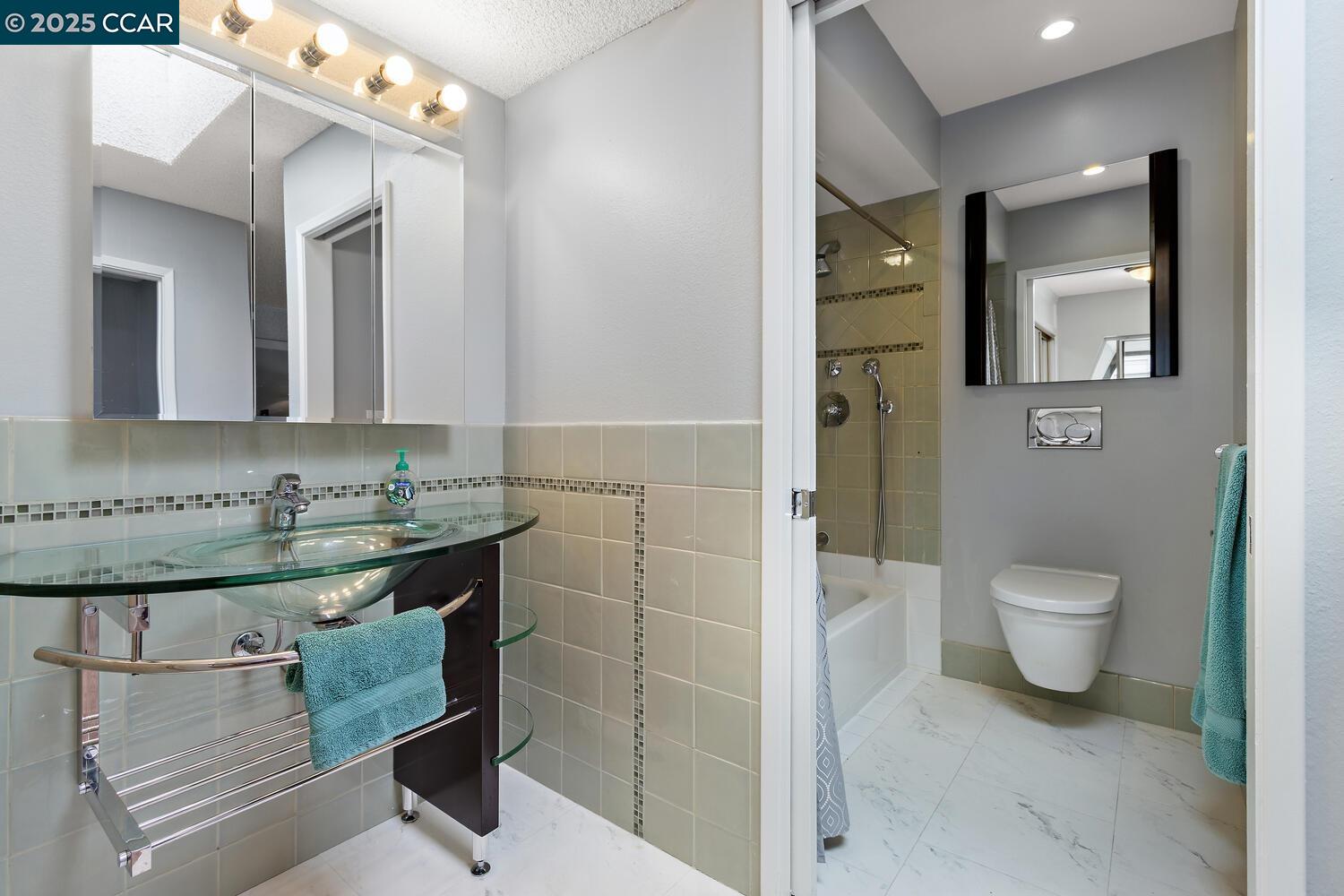 Detail Gallery Image 20 of 47 For 1244 Singingwood Ct. #1,  Walnut Creek,  CA 94595 - 2 Beds | 2 Baths