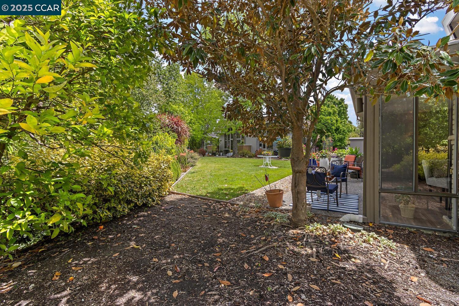 Detail Gallery Image 34 of 54 For 1244 Singingwood Ct. #1,  Walnut Creek,  CA 94595 - 2 Beds | 2 Baths