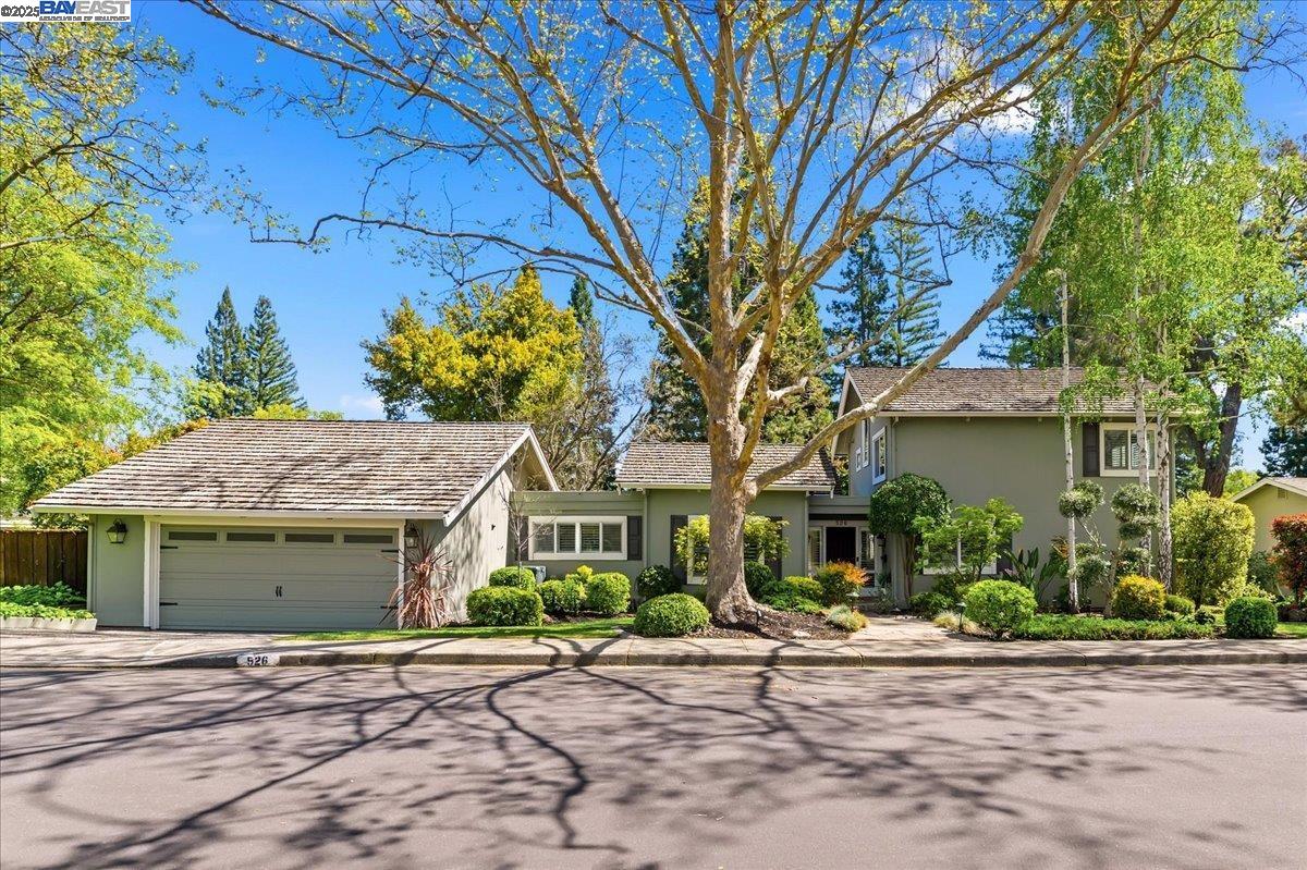 Detail Gallery Image 2 of 40 For 526 Morninghome Road, Danville,  CA 94526 - 4 Beds | 2 Baths