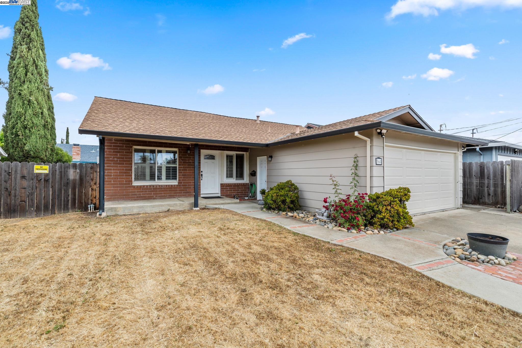 Detail Gallery Image 1 of 47 For 368 Helen Way, Livermore,  CA 94550 - 3 Beds | 2 Baths