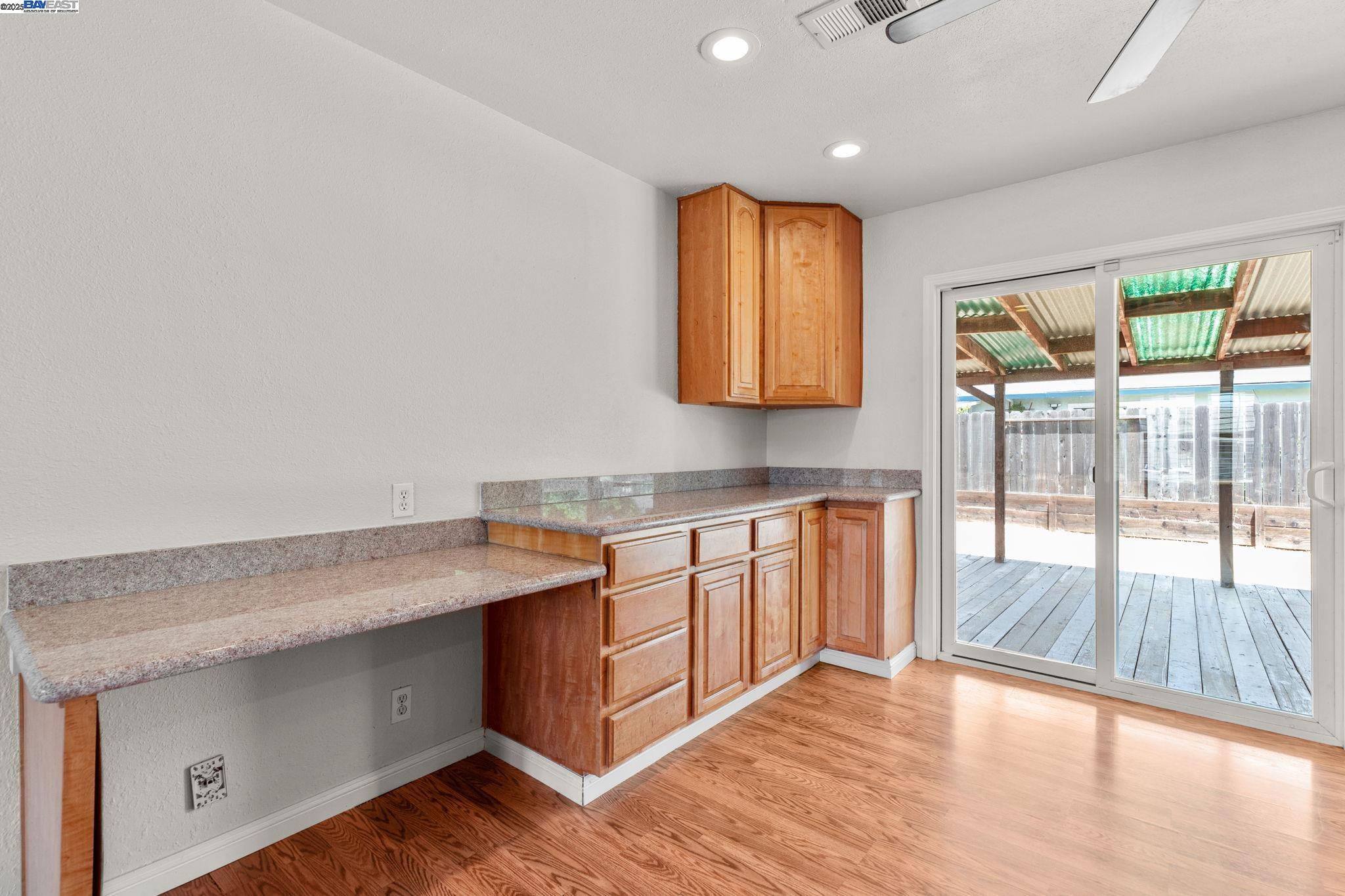Detail Gallery Image 19 of 47 For 368 Helen Way, Livermore,  CA 94550 - 3 Beds | 2 Baths
