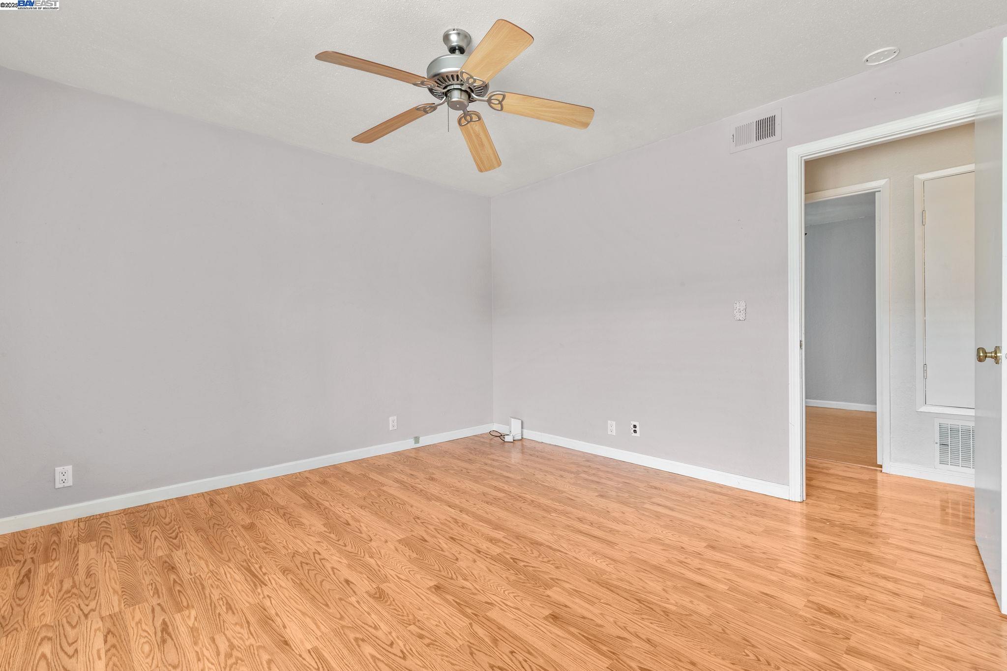Detail Gallery Image 27 of 47 For 368 Helen Way, Livermore,  CA 94550 - 3 Beds | 2 Baths
