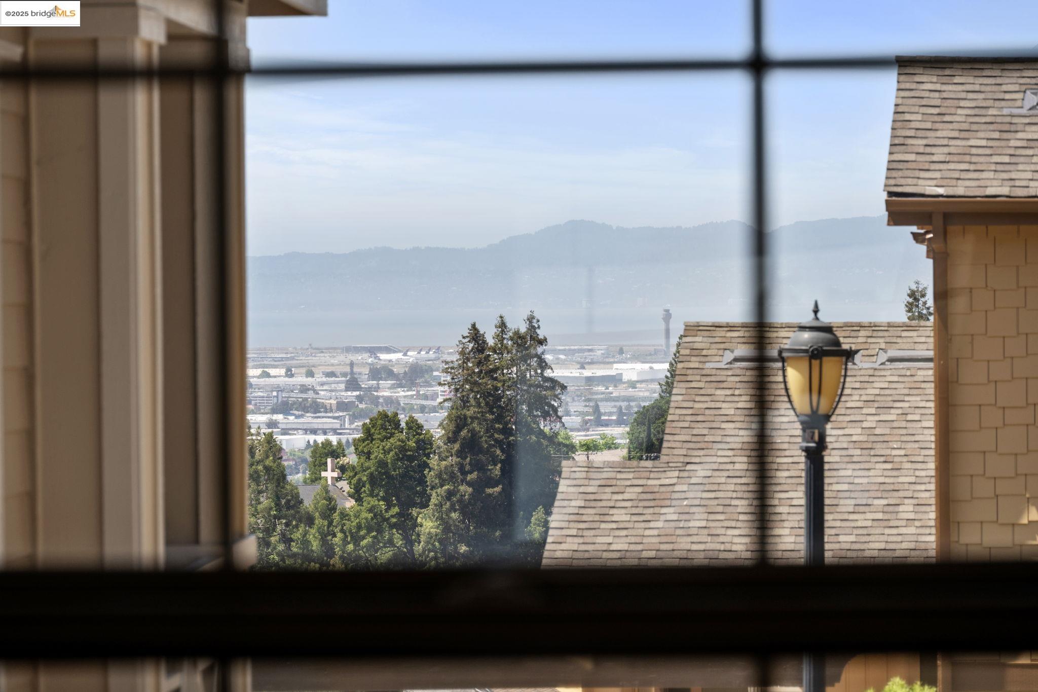 Detail Gallery Image 30 of 60 For 6132 Old Quarry Loop, Oakland,  CA 94605 - 2 Beds | 2 Baths