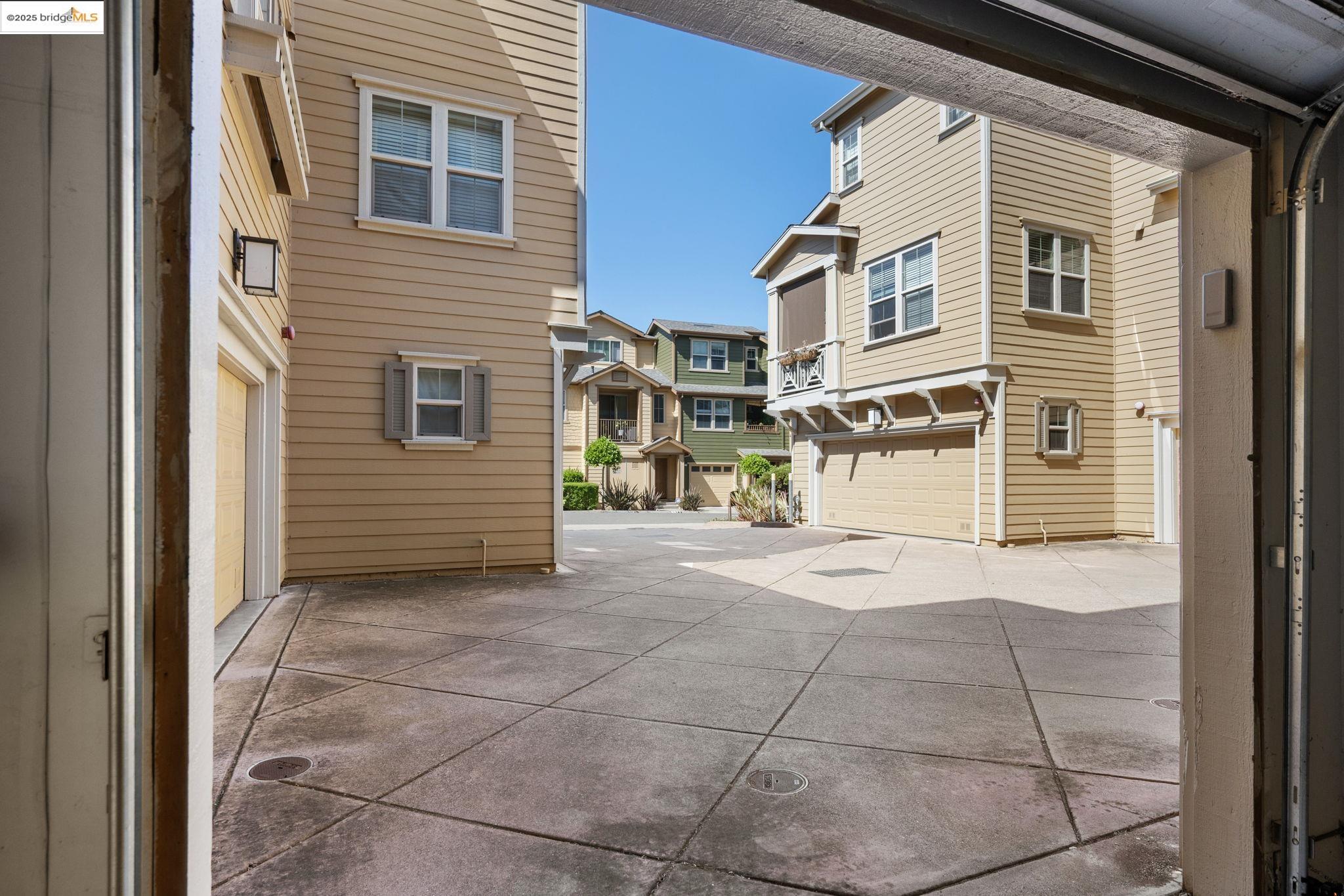 Detail Gallery Image 37 of 60 For 6132 Old Quarry Loop, Oakland,  CA 94605 - 2 Beds | 2 Baths