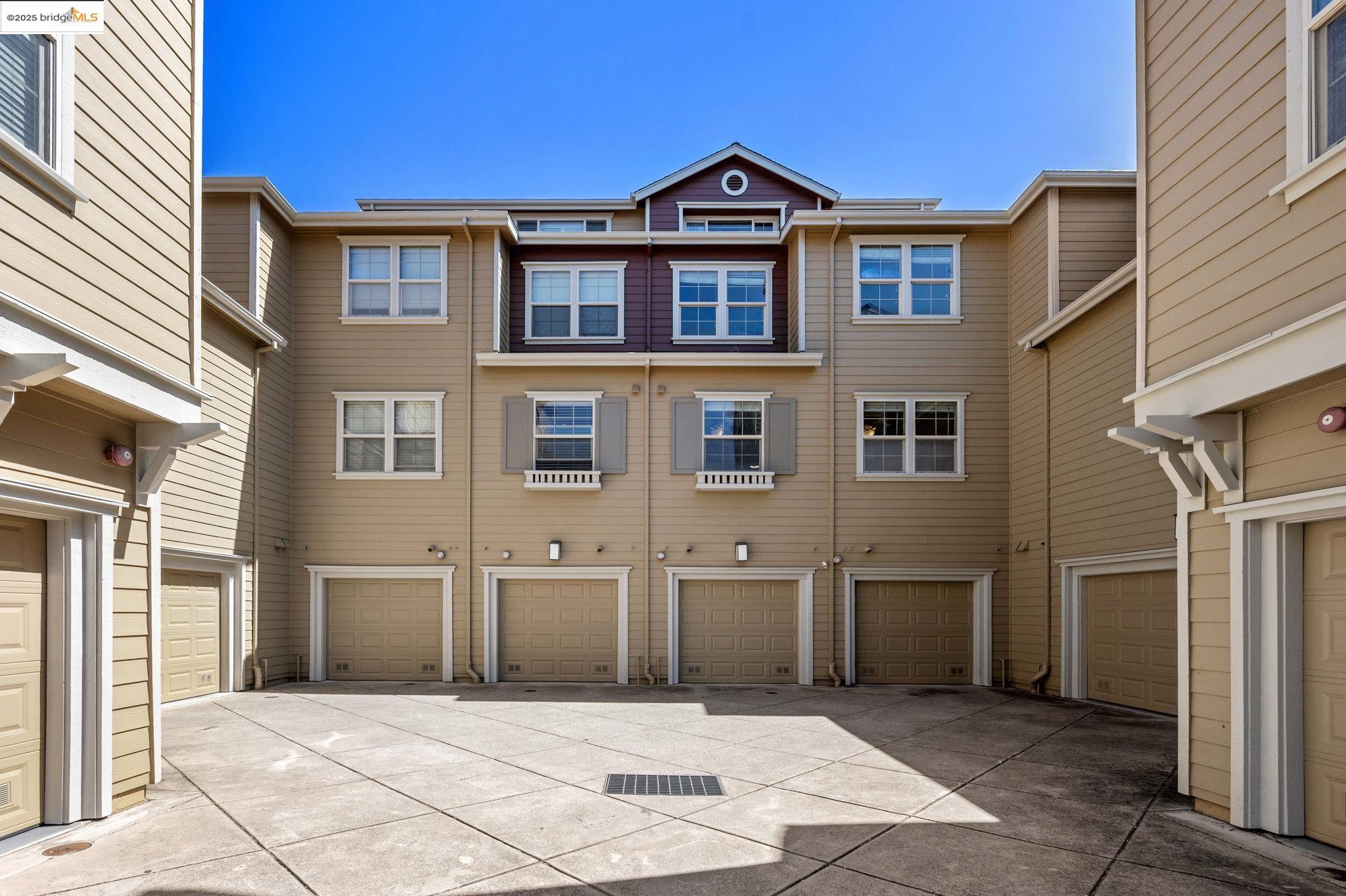 Detail Gallery Image 38 of 60 For 6132 Old Quarry Loop, Oakland,  CA 94605 - 2 Beds | 2 Baths