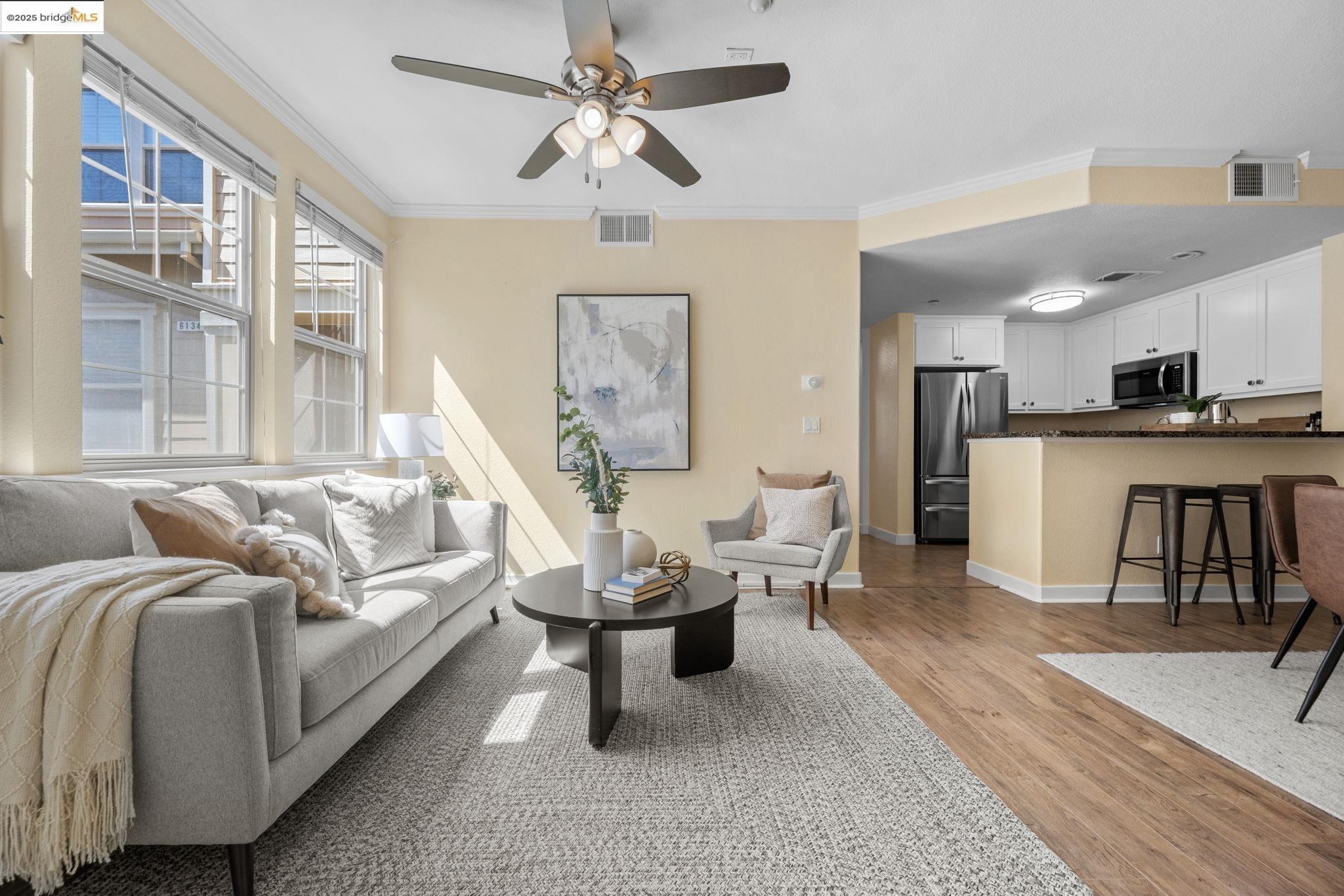 Detail Gallery Image 9 of 60 For 6132 Old Quarry Loop, Oakland,  CA 94605 - 2 Beds | 2 Baths