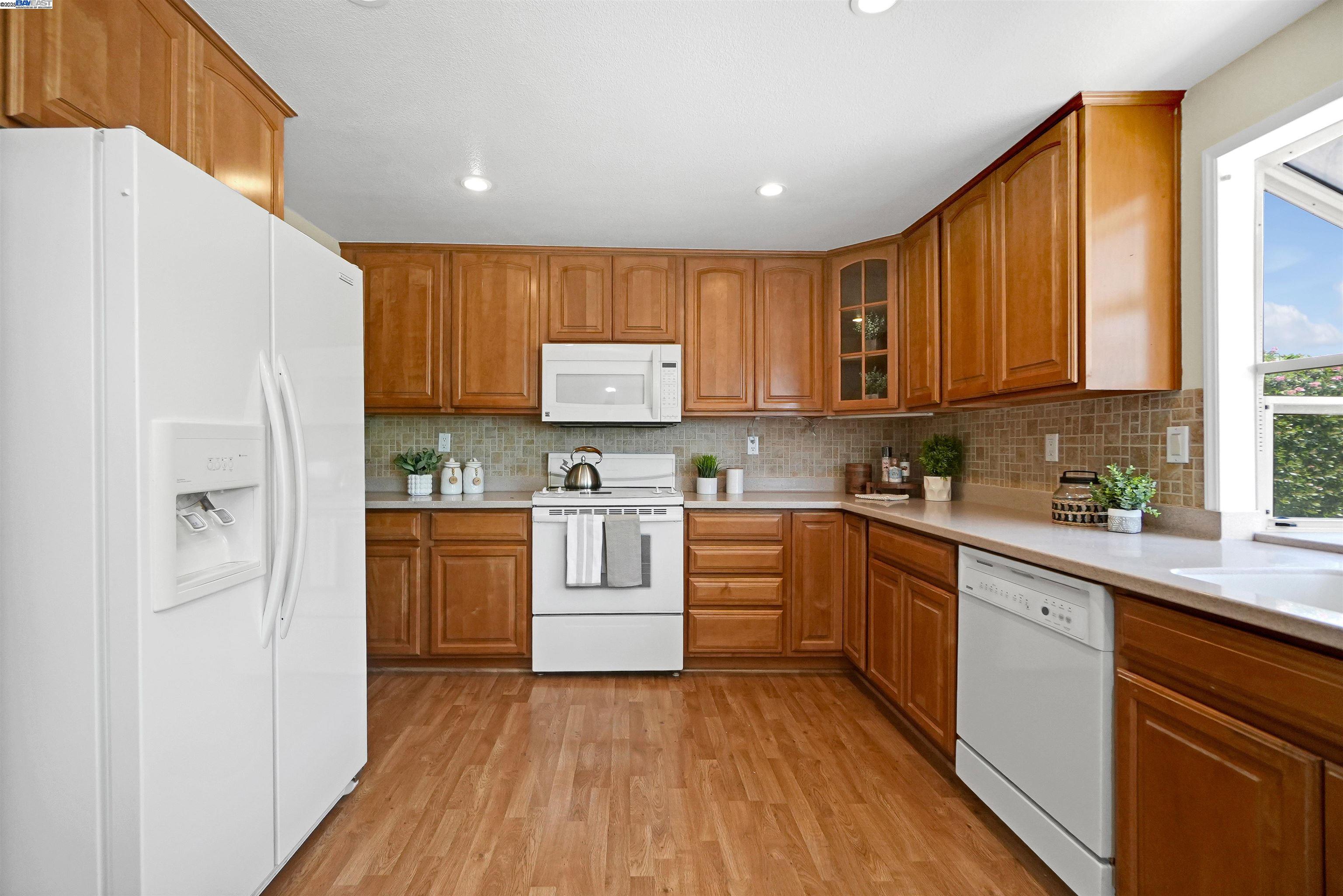 Detail Gallery Image 11 of 50 For 3589 Sentinel Ct, Hayward,  CA 94542 - 4 Beds | 3 Baths