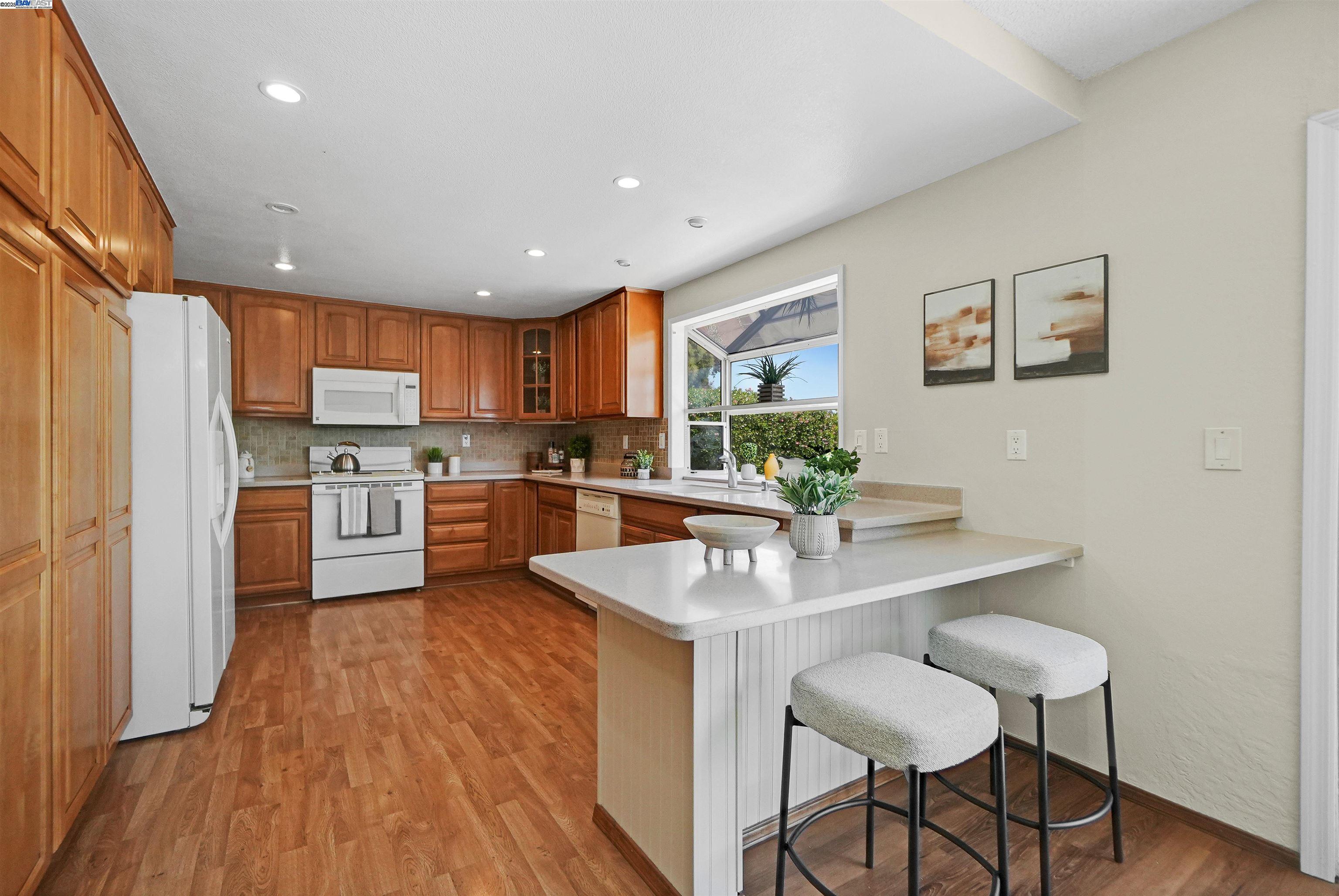 Detail Gallery Image 13 of 50 For 3589 Sentinel Ct, Hayward,  CA 94542 - 4 Beds | 3 Baths