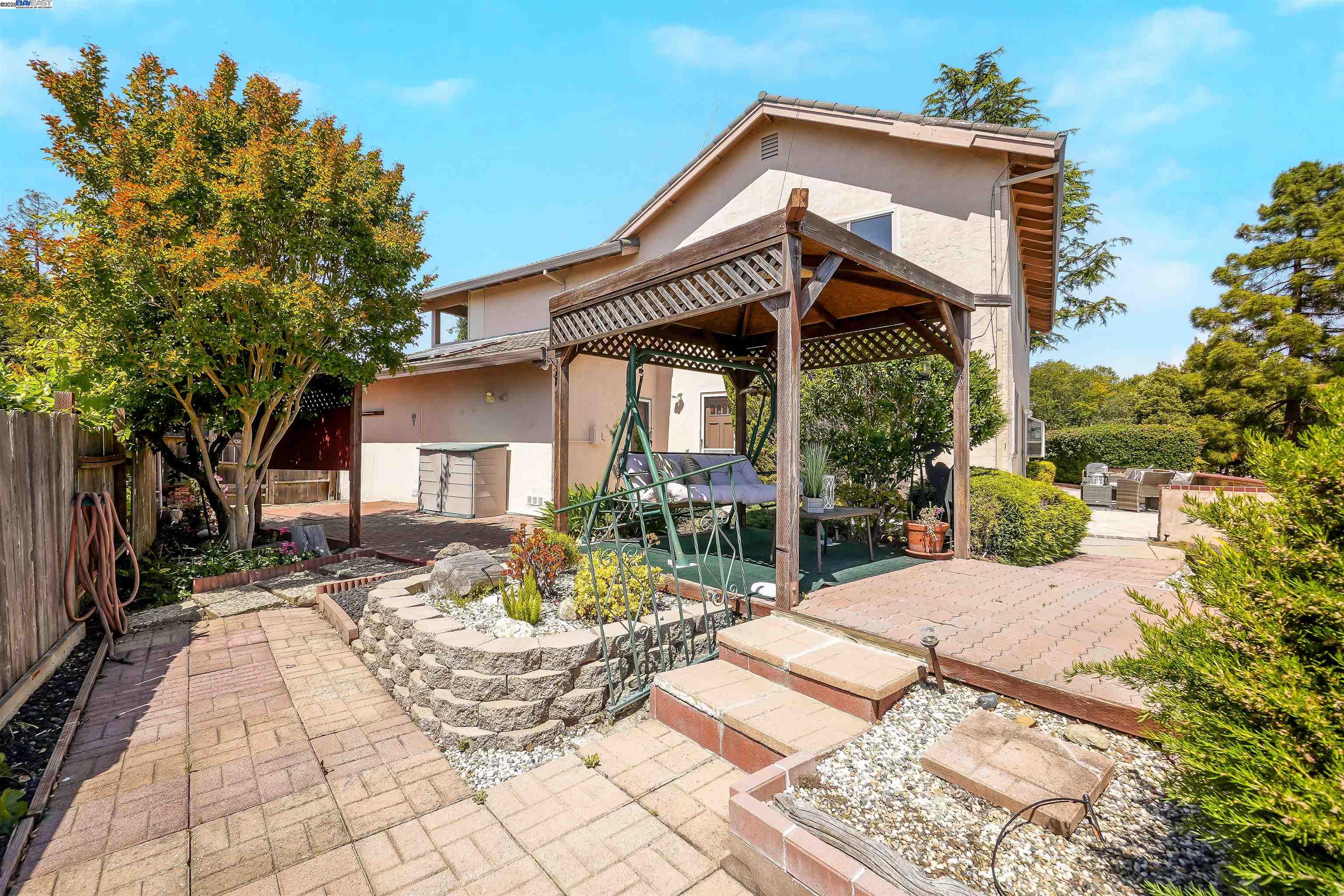 Detail Gallery Image 40 of 50 For 3589 Sentinel Ct, Hayward,  CA 94542 - 4 Beds | 3 Baths