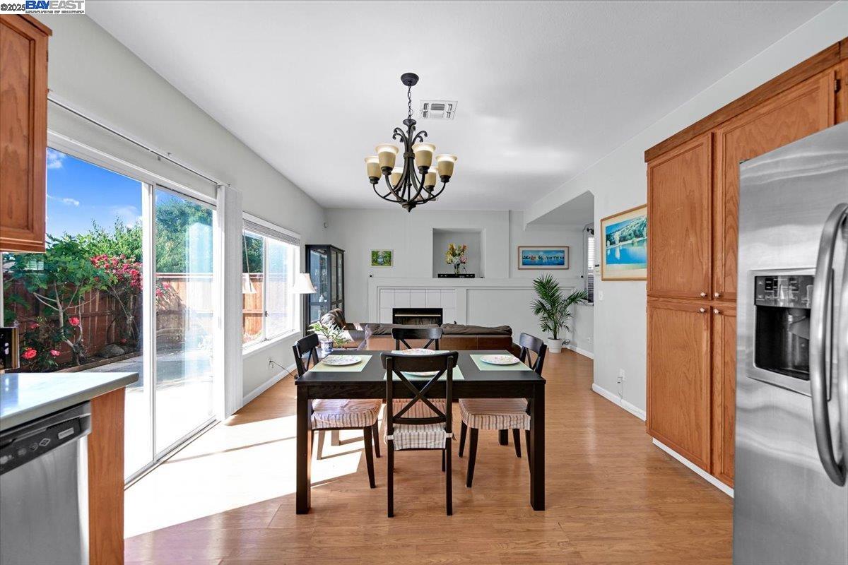 Detail Gallery Image 15 of 47 For 16230 Calypso Ct, San Leandro,  CA 94578 - 3 Beds | 2/1 Baths