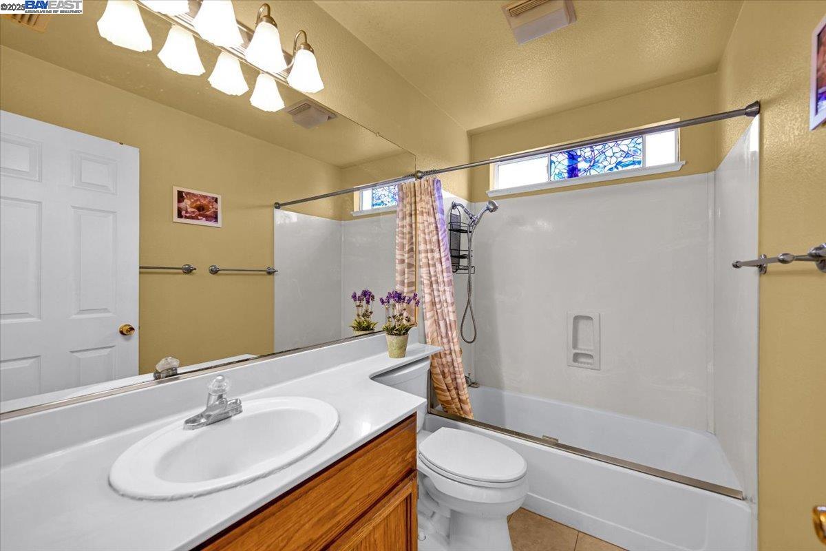 Detail Gallery Image 42 of 47 For 16230 Calypso Ct, San Leandro,  CA 94578 - 3 Beds | 2/1 Baths