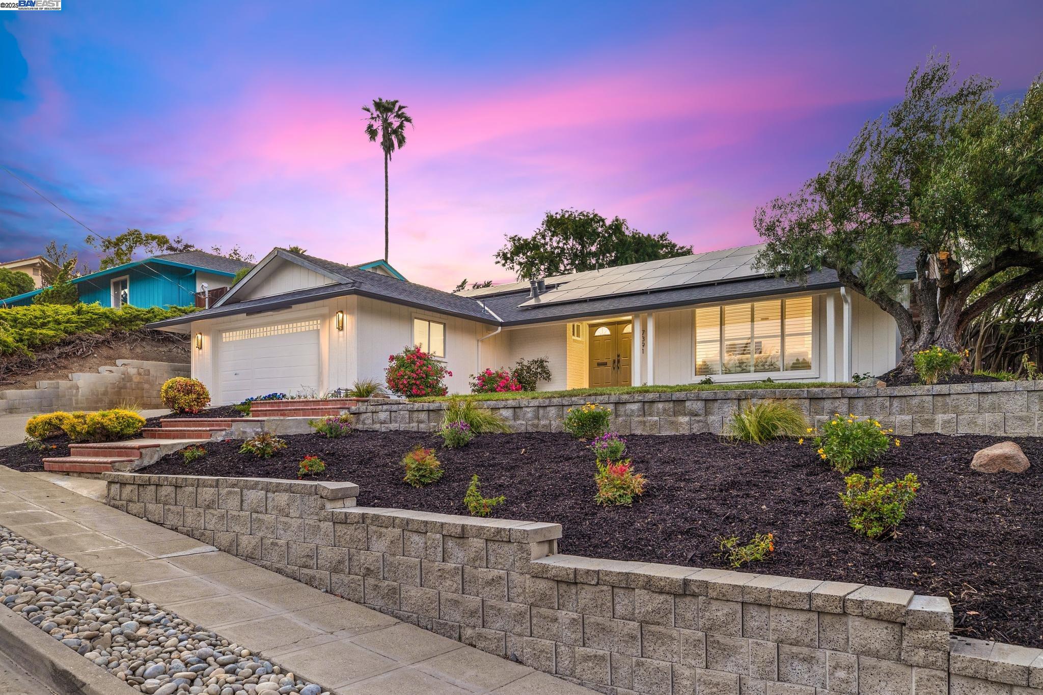 Detail Gallery Image 2 of 42 For 7391 Hansen Dr, Dublin,  CA 94568 - 3 Beds | 2 Baths