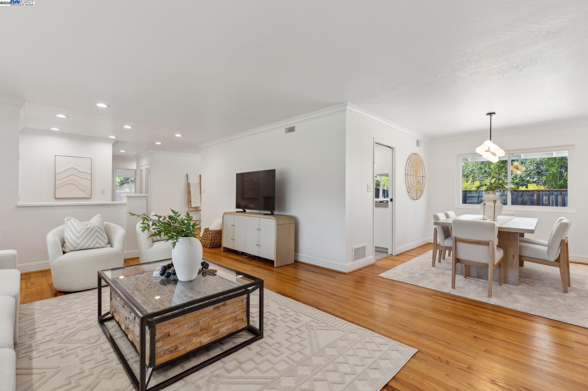 Detail Gallery Image 11 of 42 For 7391 Hansen Dr, Dublin,  CA 94568 - 3 Beds | 2 Baths