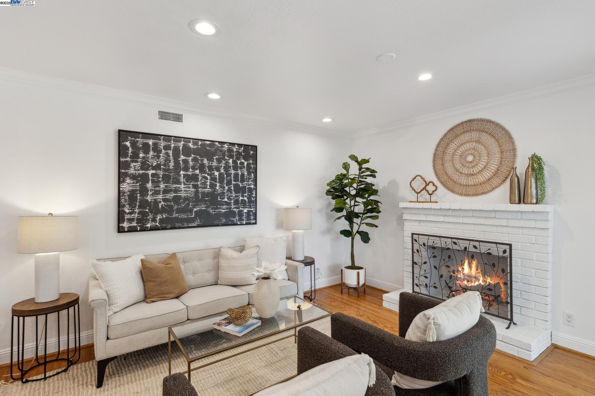Detail Gallery Image 18 of 42 For 7391 Hansen Dr, Dublin,  CA 94568 - 3 Beds | 2 Baths