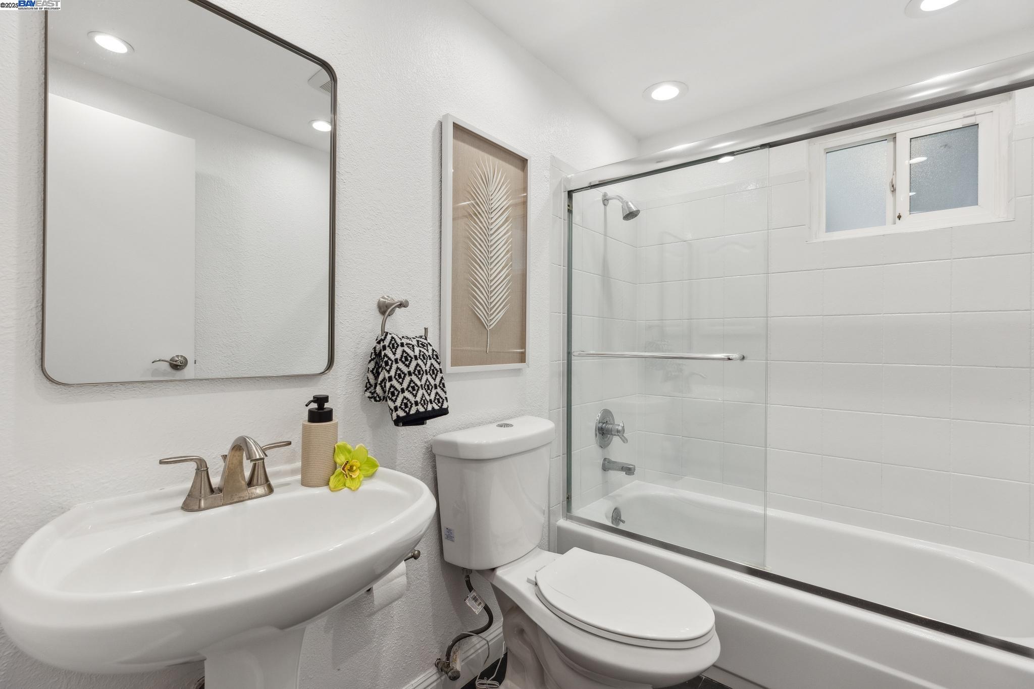 Detail Gallery Image 34 of 42 For 7391 Hansen Dr, Dublin,  CA 94568 - 3 Beds | 2 Baths