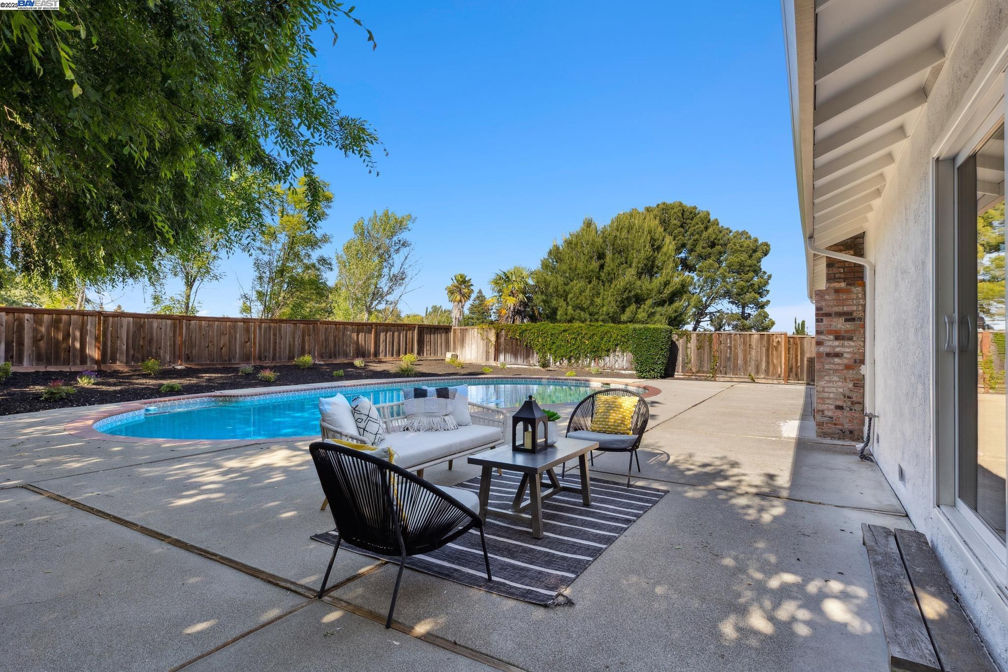 Detail Gallery Image 39 of 42 For 7391 Hansen Dr, Dublin,  CA 94568 - 3 Beds | 2 Baths