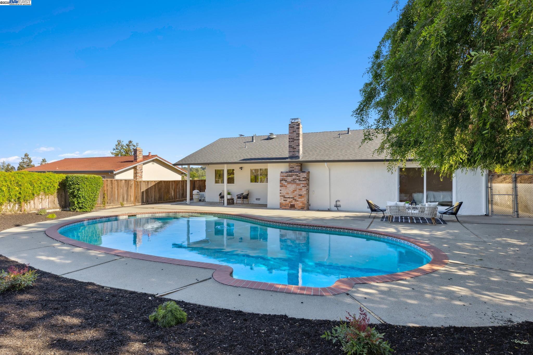 Detail Gallery Image 41 of 42 For 7391 Hansen Dr, Dublin,  CA 94568 - 3 Beds | 2 Baths