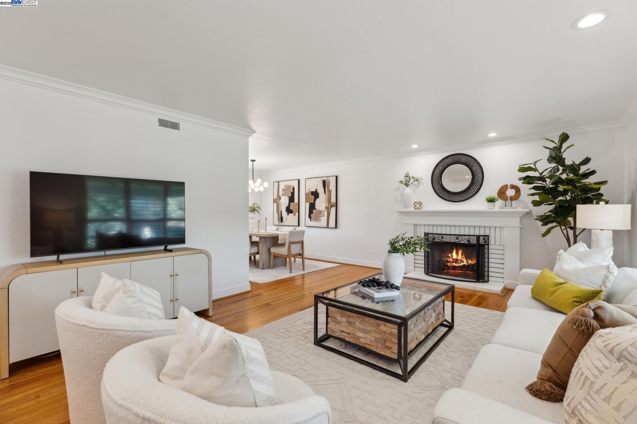 Detail Gallery Image 8 of 42 For 7391 Hansen Dr, Dublin,  CA 94568 - 3 Beds | 2 Baths
