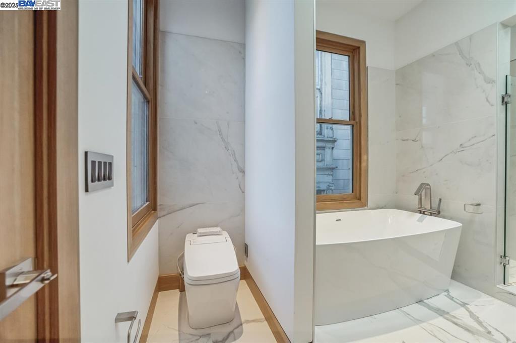 Detail Gallery Image 17 of 41 For 1208 Stanyan St, San Francisco,  CA 94117 - – Beds | – Baths