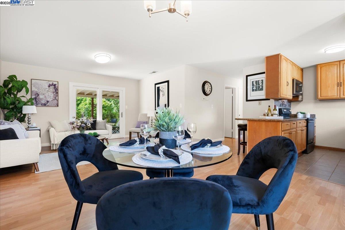 Detail Gallery Image 7 of 21 For 35173 Windermere Dr, Newark,  CA 94560 - 3 Beds | 1 Baths