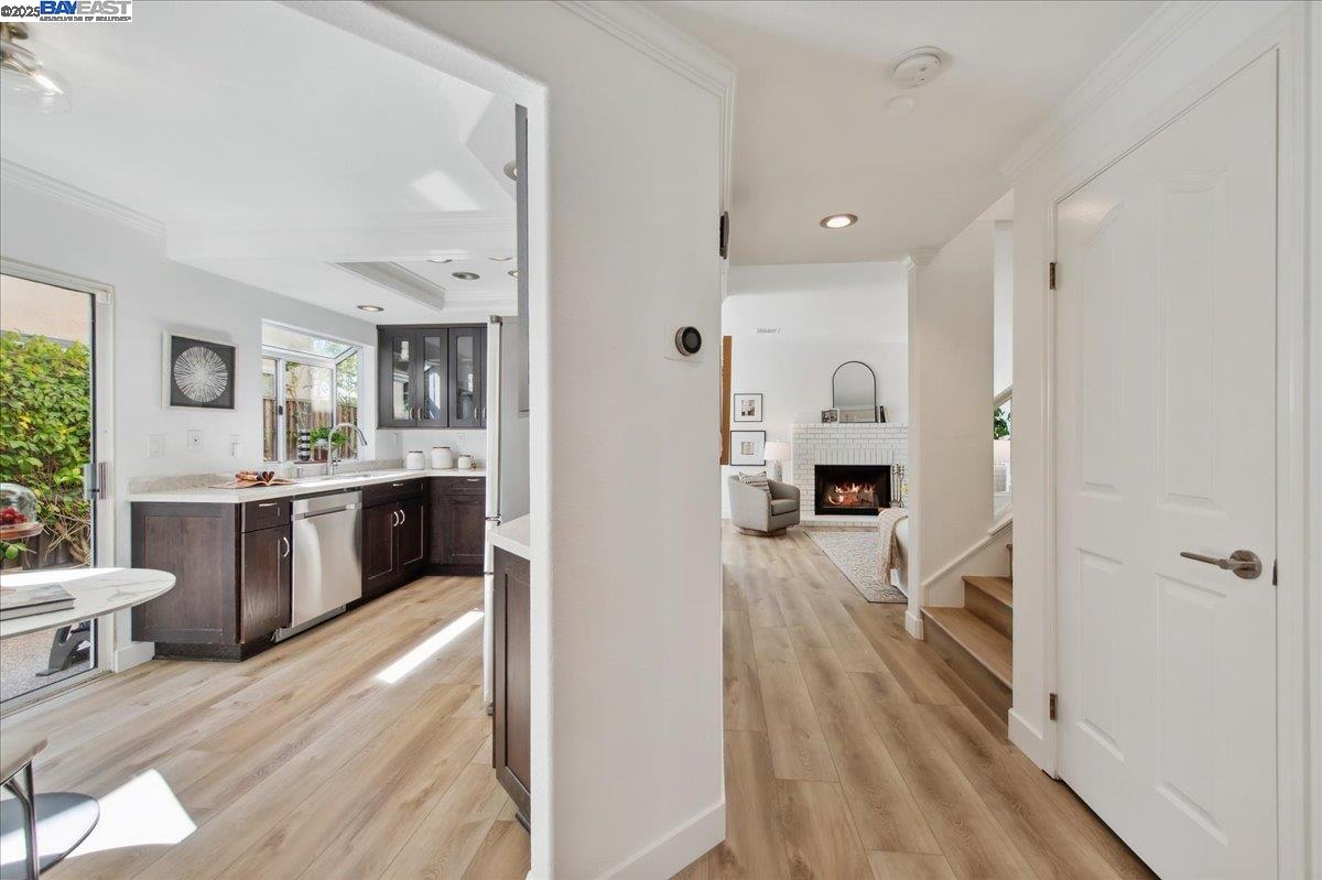 Detail Gallery Image 2 of 28 For 4149 Garibaldi Pl, Pleasanton,  CA 94566 - 3 Beds | 2/1 Baths