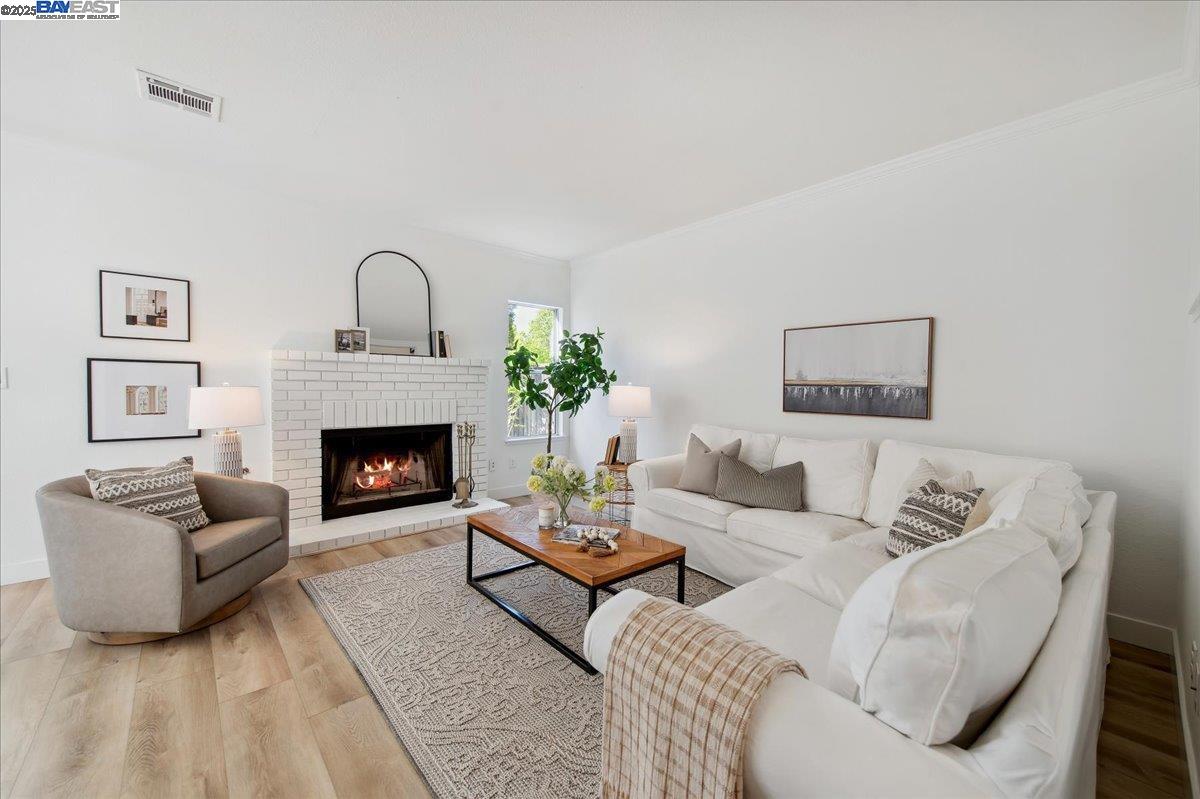 Detail Gallery Image 12 of 28 For 4149 Garibaldi Pl, Pleasanton,  CA 94566 - 3 Beds | 2/1 Baths