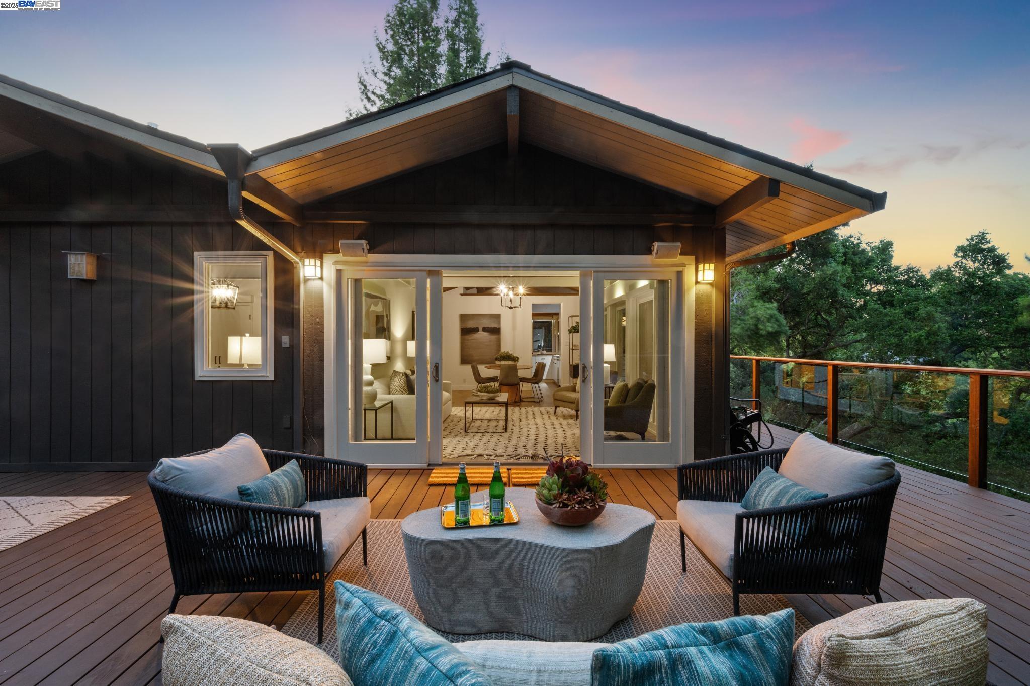 Detail Gallery Image 3 of 60 For 589 Tahos Road, Orinda,  CA 94563 - 4 Beds | 2/1 Baths