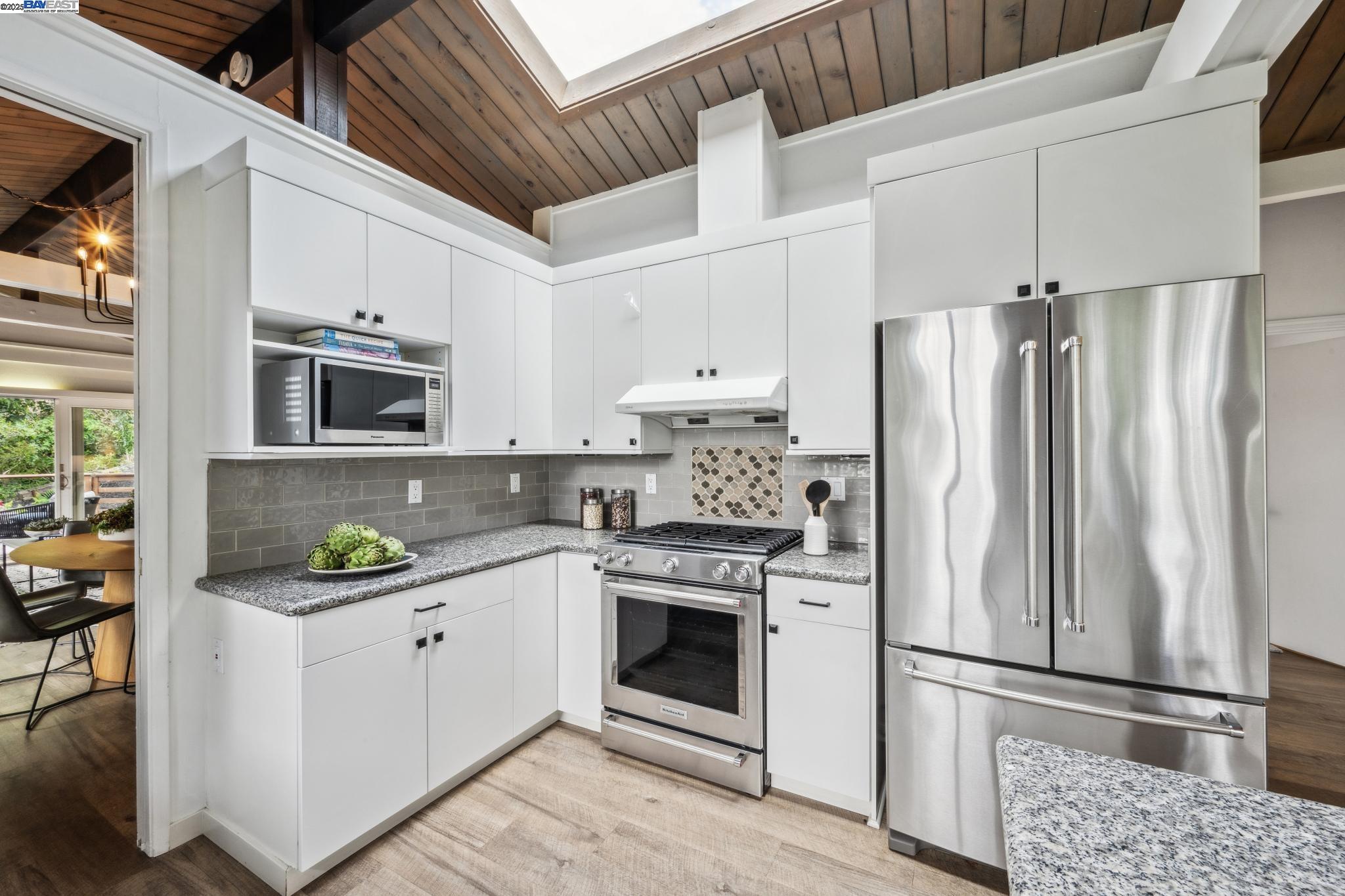 Detail Gallery Image 25 of 60 For 589 Tahos Road, Orinda,  CA 94563 - 4 Beds | 2/1 Baths