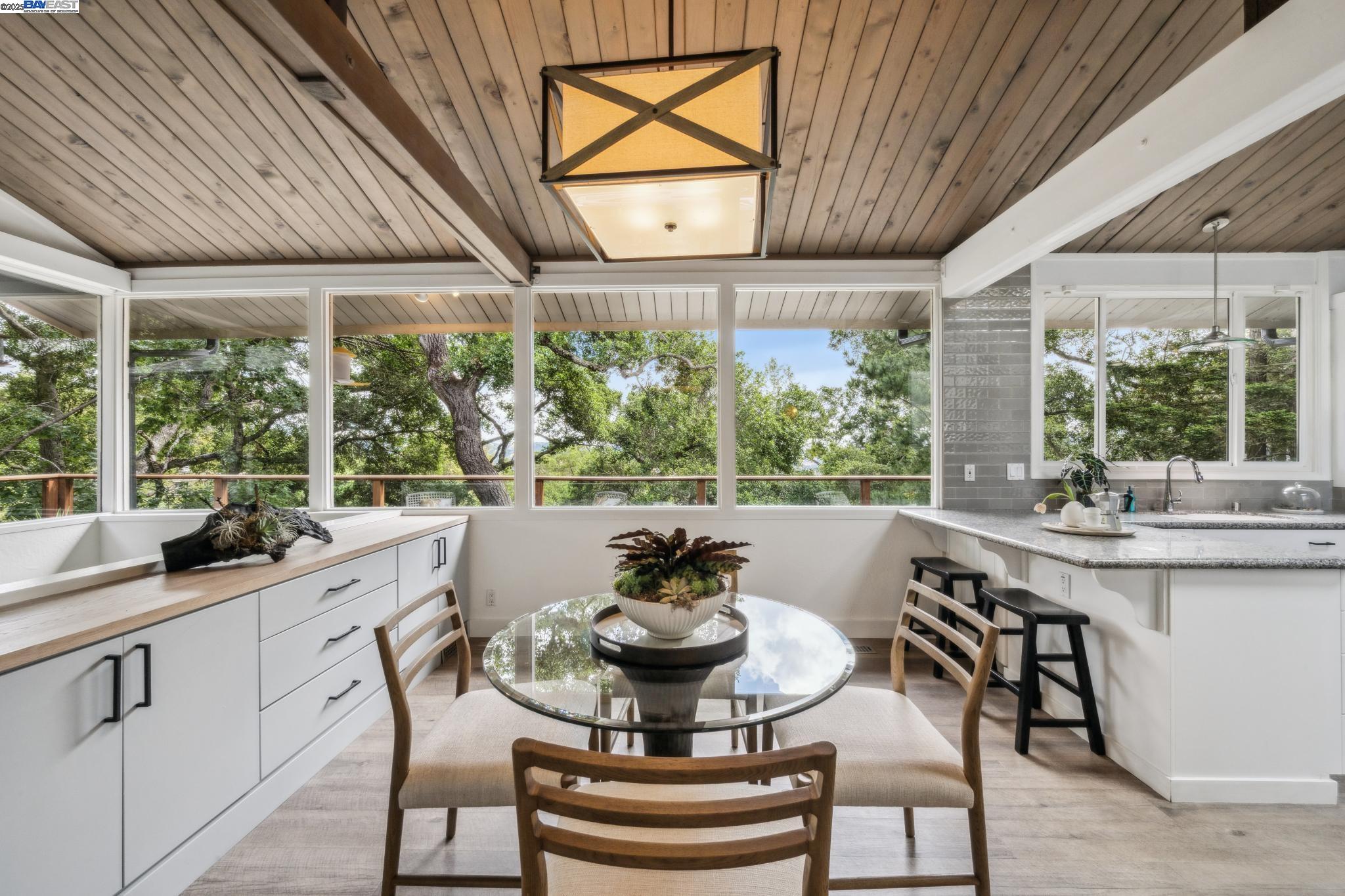 Detail Gallery Image 27 of 60 For 589 Tahos Road, Orinda,  CA 94563 - 4 Beds | 2/1 Baths
