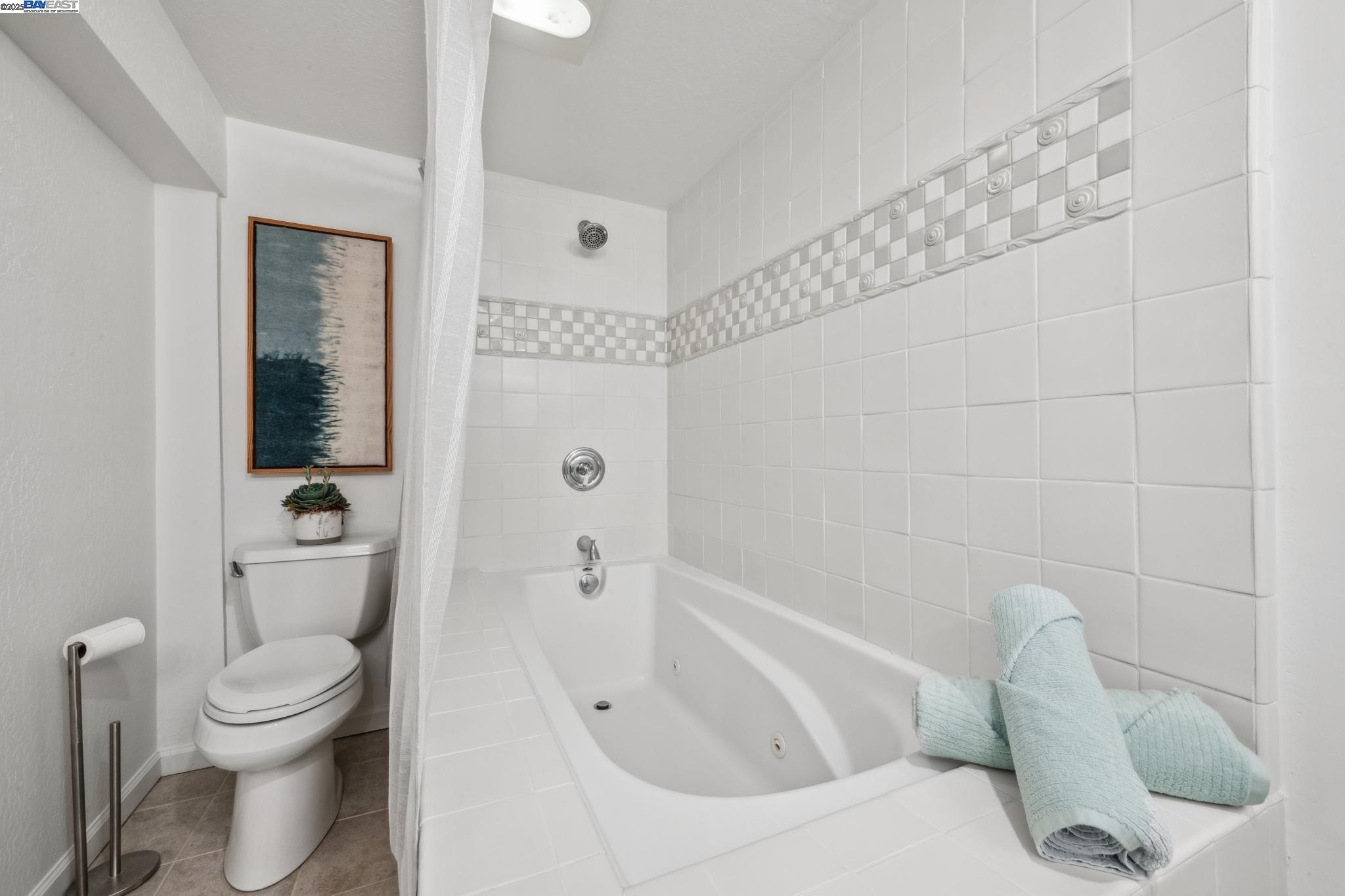 Detail Gallery Image 44 of 60 For 589 Tahos Road, Orinda,  CA 94563 - 4 Beds | 2/1 Baths