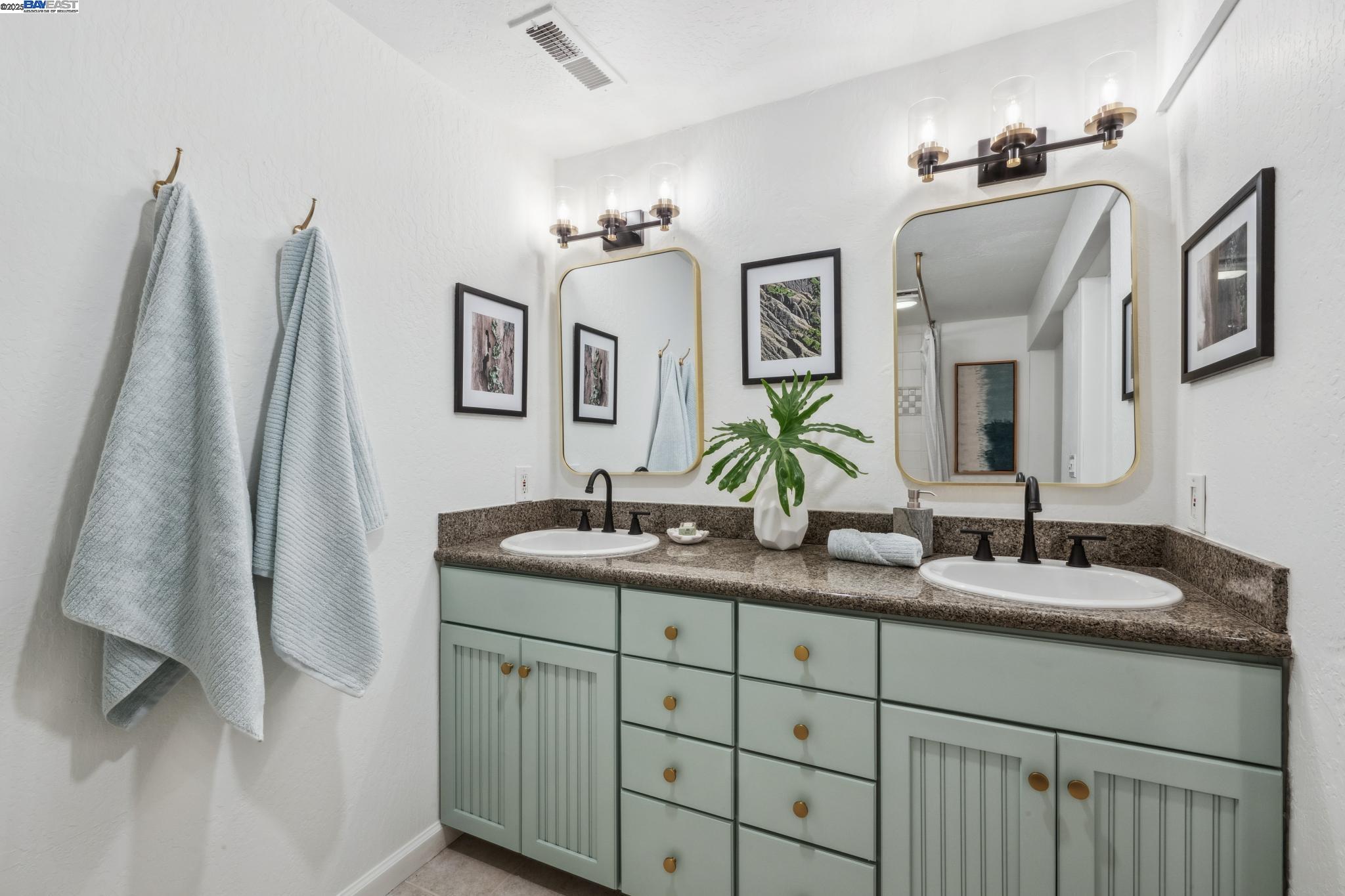 Detail Gallery Image 45 of 60 For 589 Tahos Road, Orinda,  CA 94563 - 4 Beds | 2/1 Baths