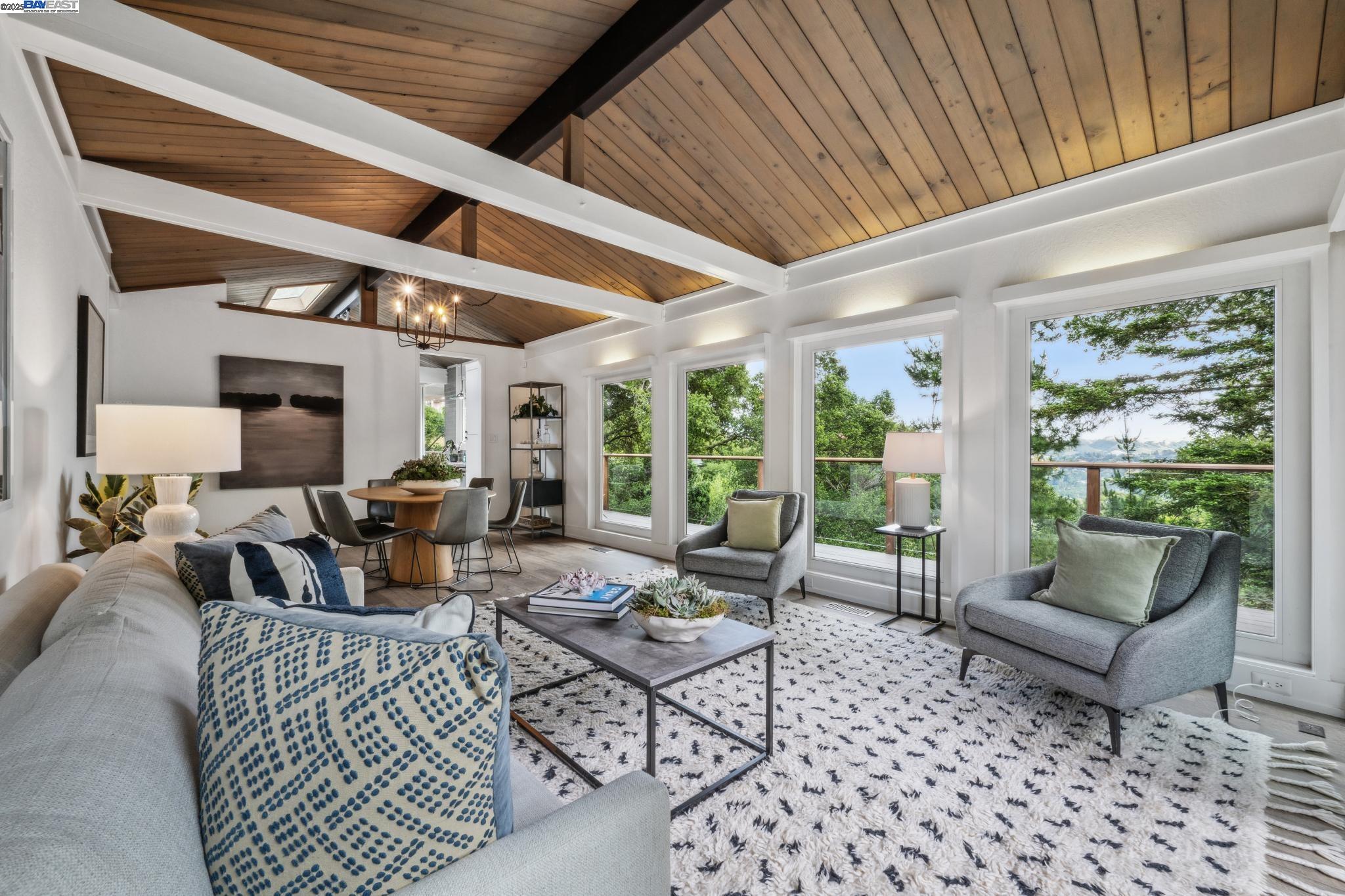 Detail Gallery Image 6 of 60 For 589 Tahos Road, Orinda,  CA 94563 - 4 Beds | 2/1 Baths