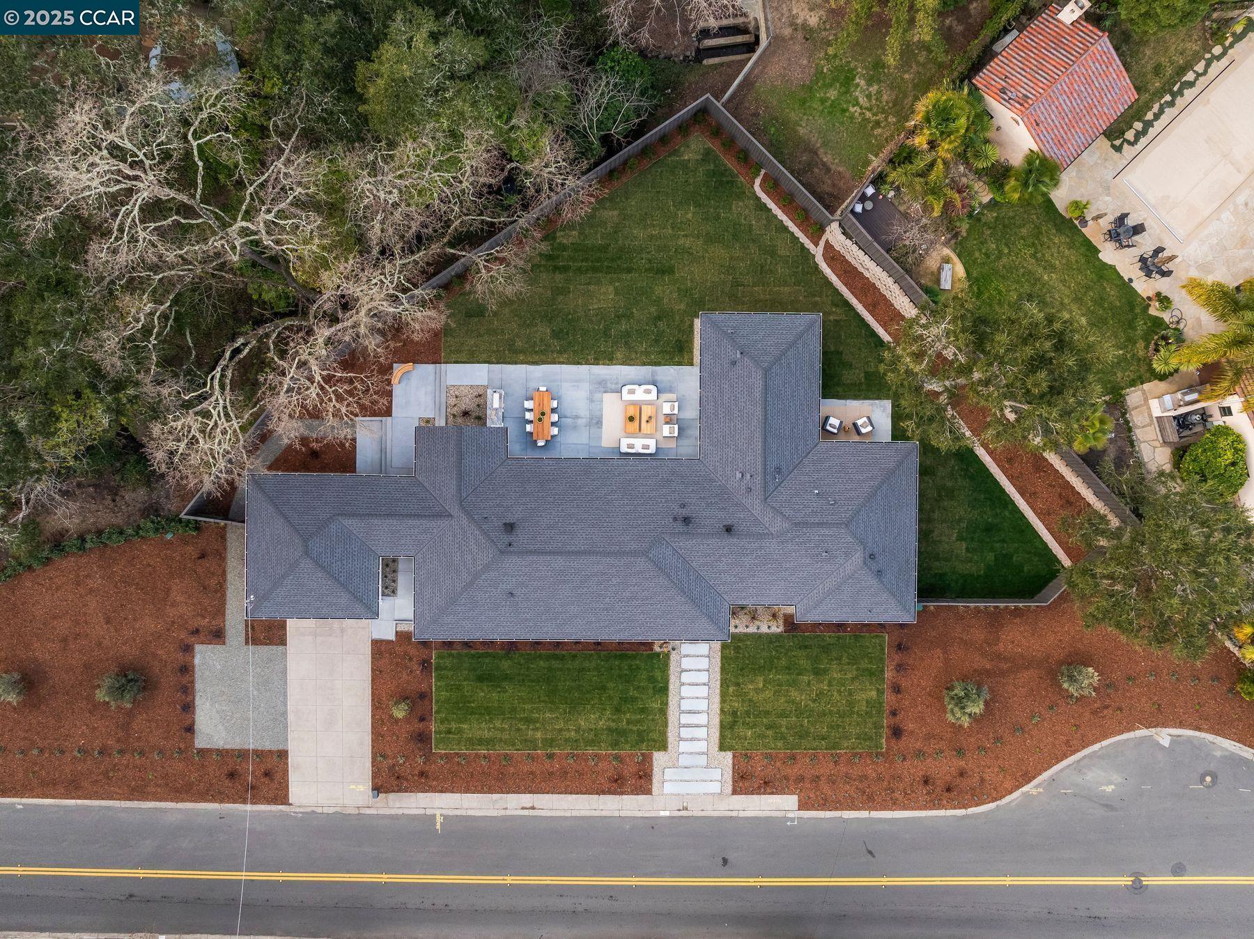 Detail Gallery Image 38 of 38 For 181 Lombardy Lane, Orinda,  CA 94563-1125 - 5 Beds | 4/1 Baths