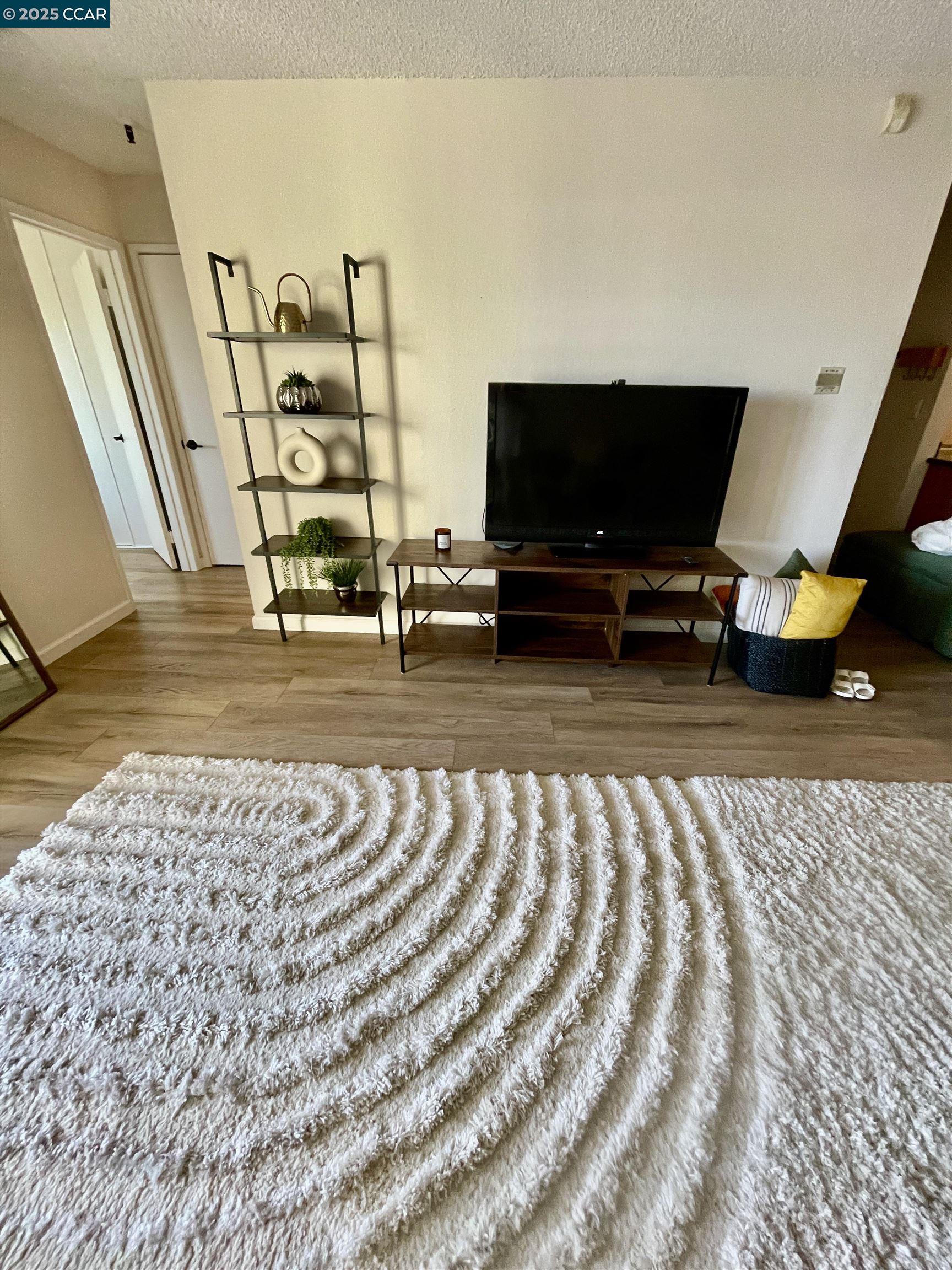 Detail Gallery Image 13 of 21 For 325 Lenox Ave #304,  Oakland,  CA 94610 - 1 Beds | 1 Baths