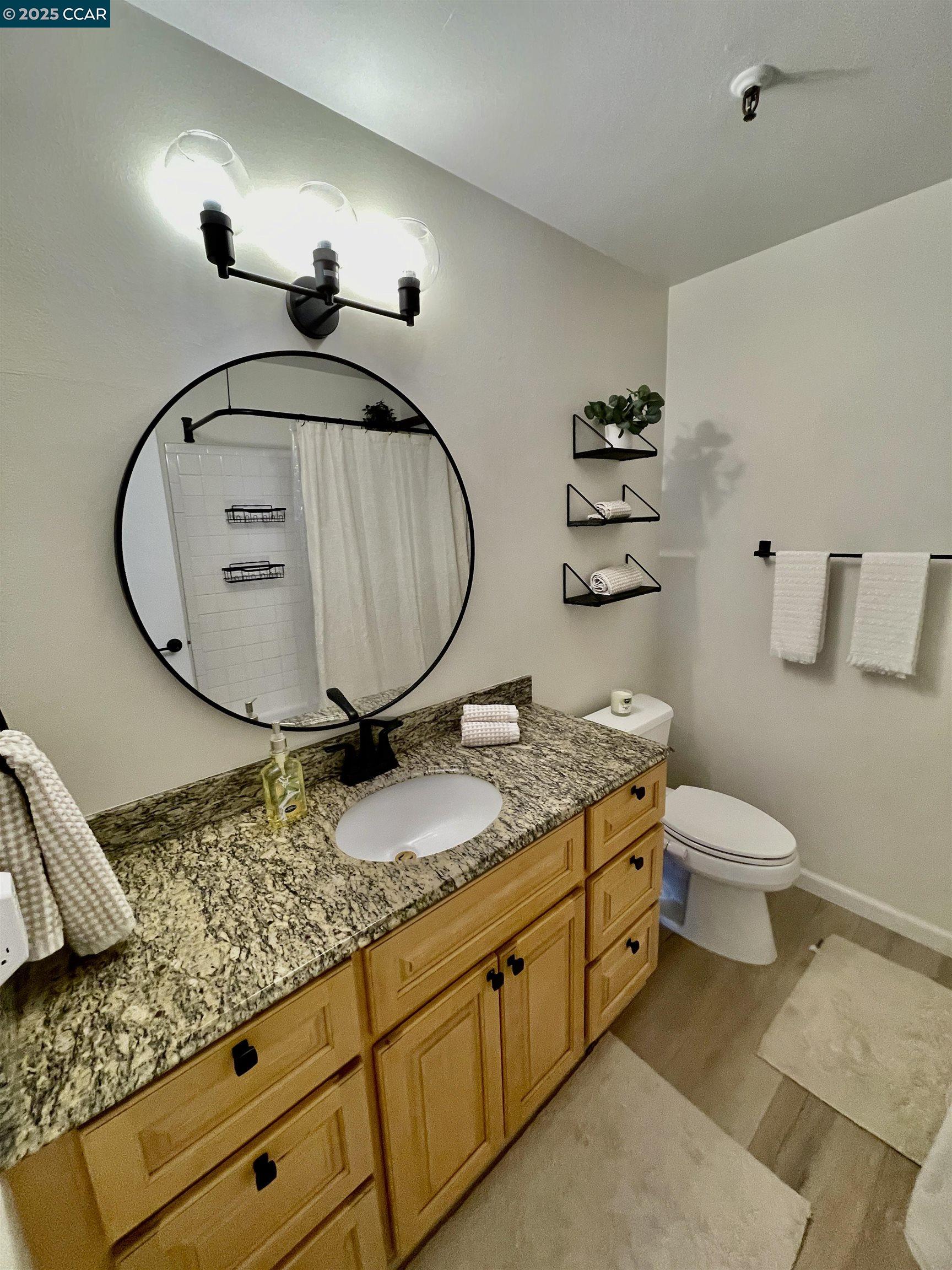 Detail Gallery Image 17 of 21 For 325 Lenox Ave #304,  Oakland,  CA 94610 - 1 Beds | 1 Baths