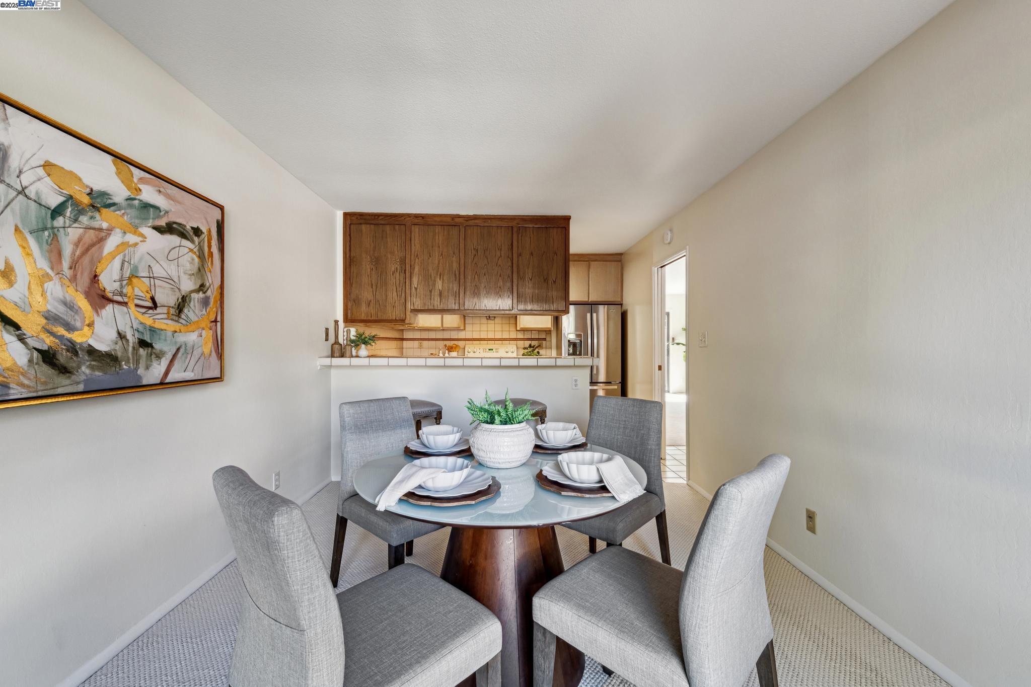 Detail Gallery Image 18 of 47 For 1142 Holly St, Alameda,  CA 94502 - 3 Beds | 2/1 Baths