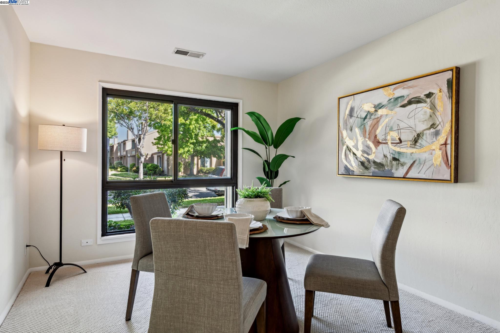 Detail Gallery Image 19 of 47 For 1142 Holly St, Alameda,  CA 94502 - 3 Beds | 2/1 Baths