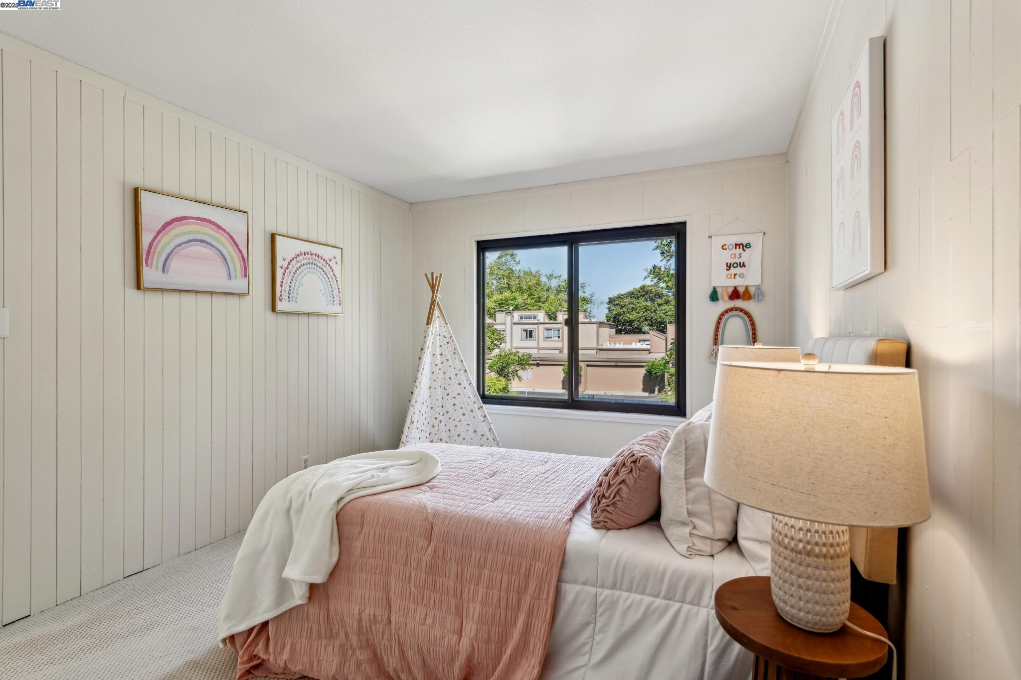 Detail Gallery Image 27 of 47 For 1142 Holly St, Alameda,  CA 94502 - 3 Beds | 2/1 Baths