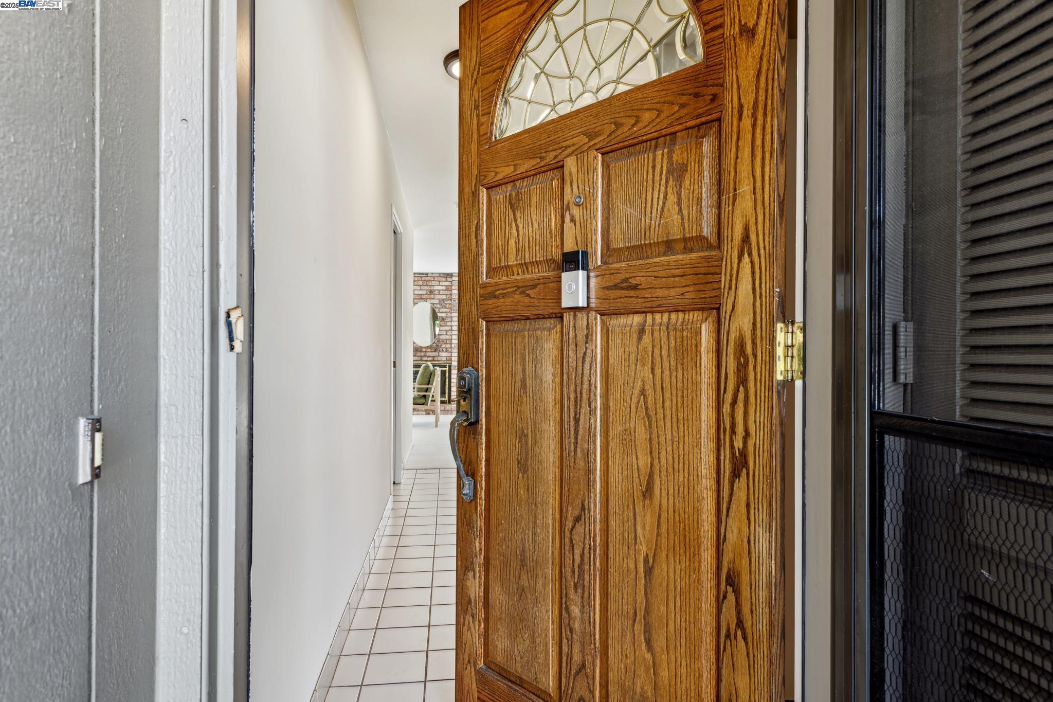 Detail Gallery Image 4 of 47 For 1142 Holly St, Alameda,  CA 94502 - 3 Beds | 2/1 Baths