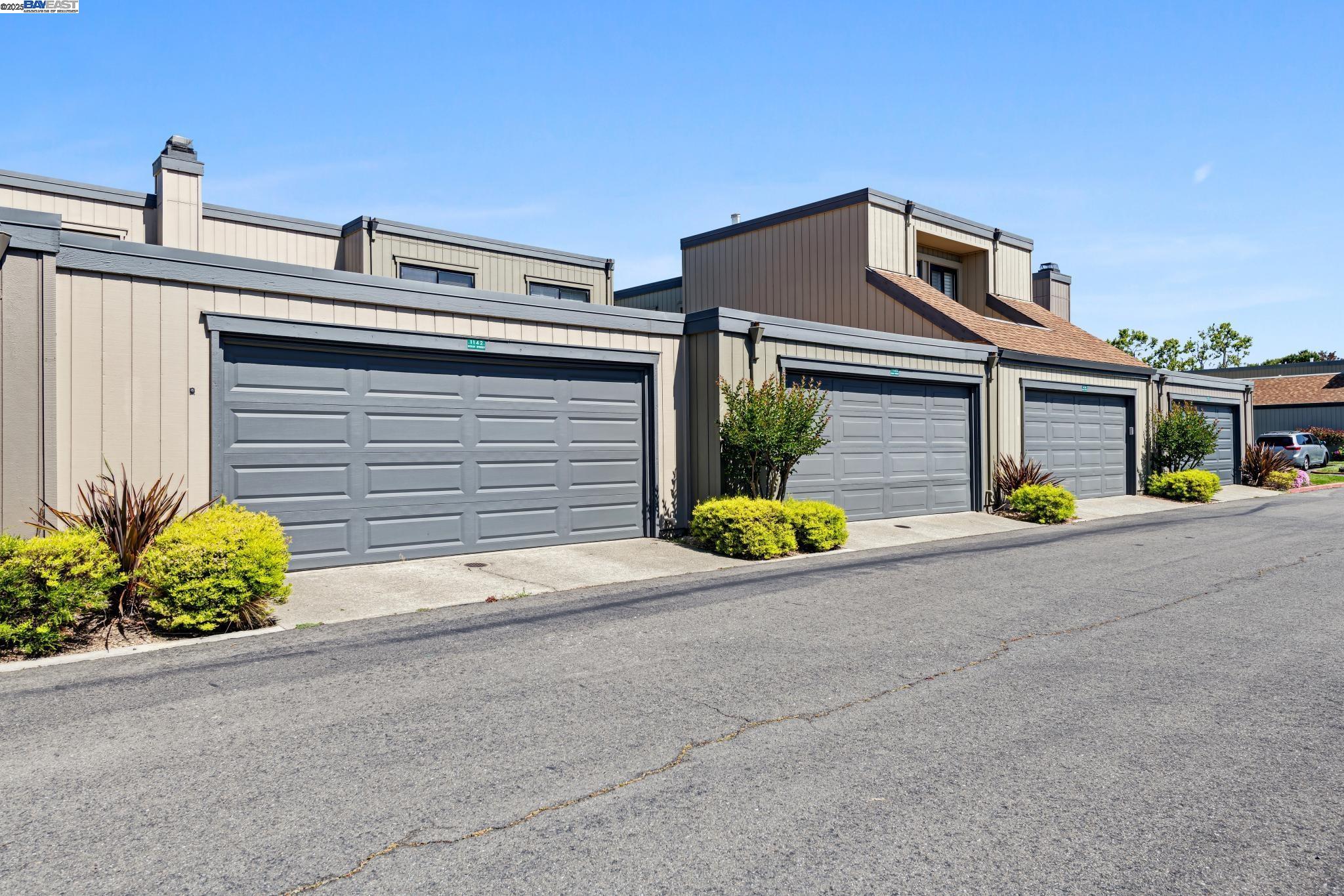 Detail Gallery Image 44 of 47 For 1142 Holly St, Alameda,  CA 94502 - 3 Beds | 2/1 Baths
