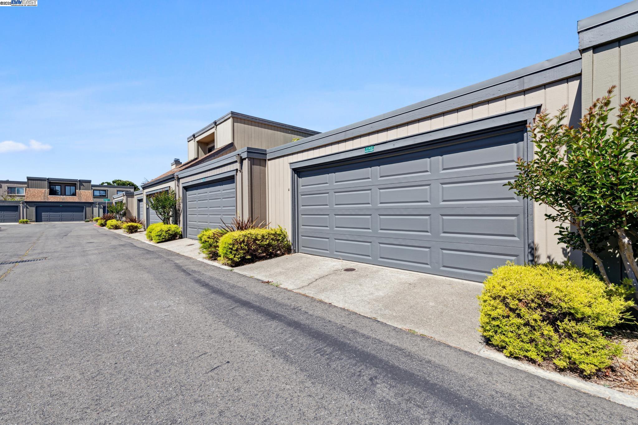 Detail Gallery Image 45 of 47 For 1142 Holly St, Alameda,  CA 94502 - 3 Beds | 2/1 Baths