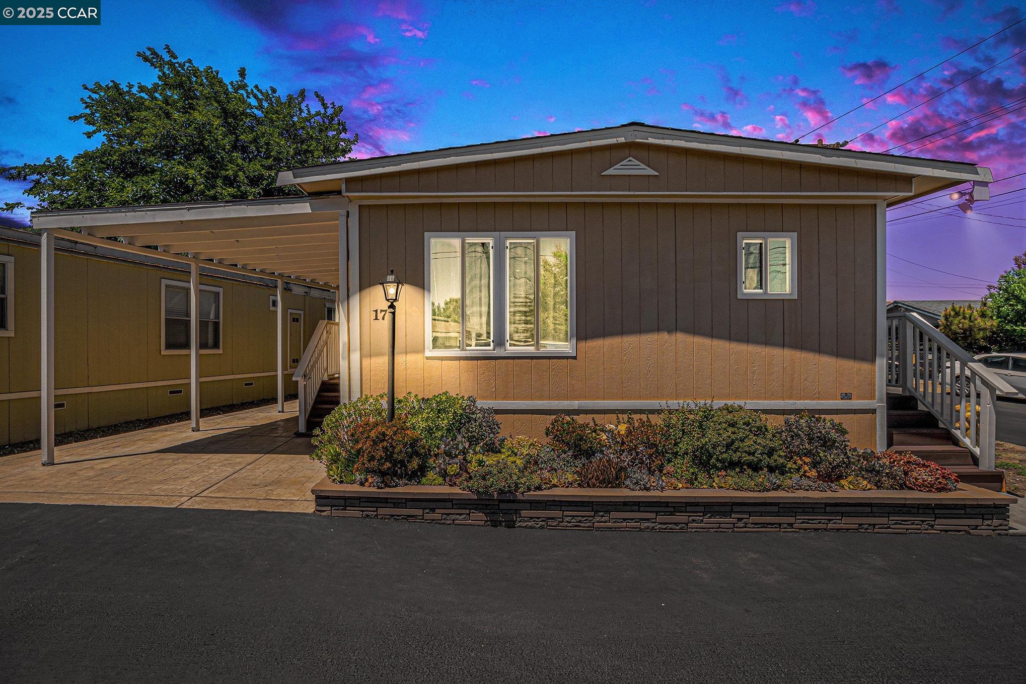 Detail Gallery Image 2 of 18 For 75 E Bolton Rd #17,  Oakley,  CA 94561 - 2 Beds | 1 Baths
