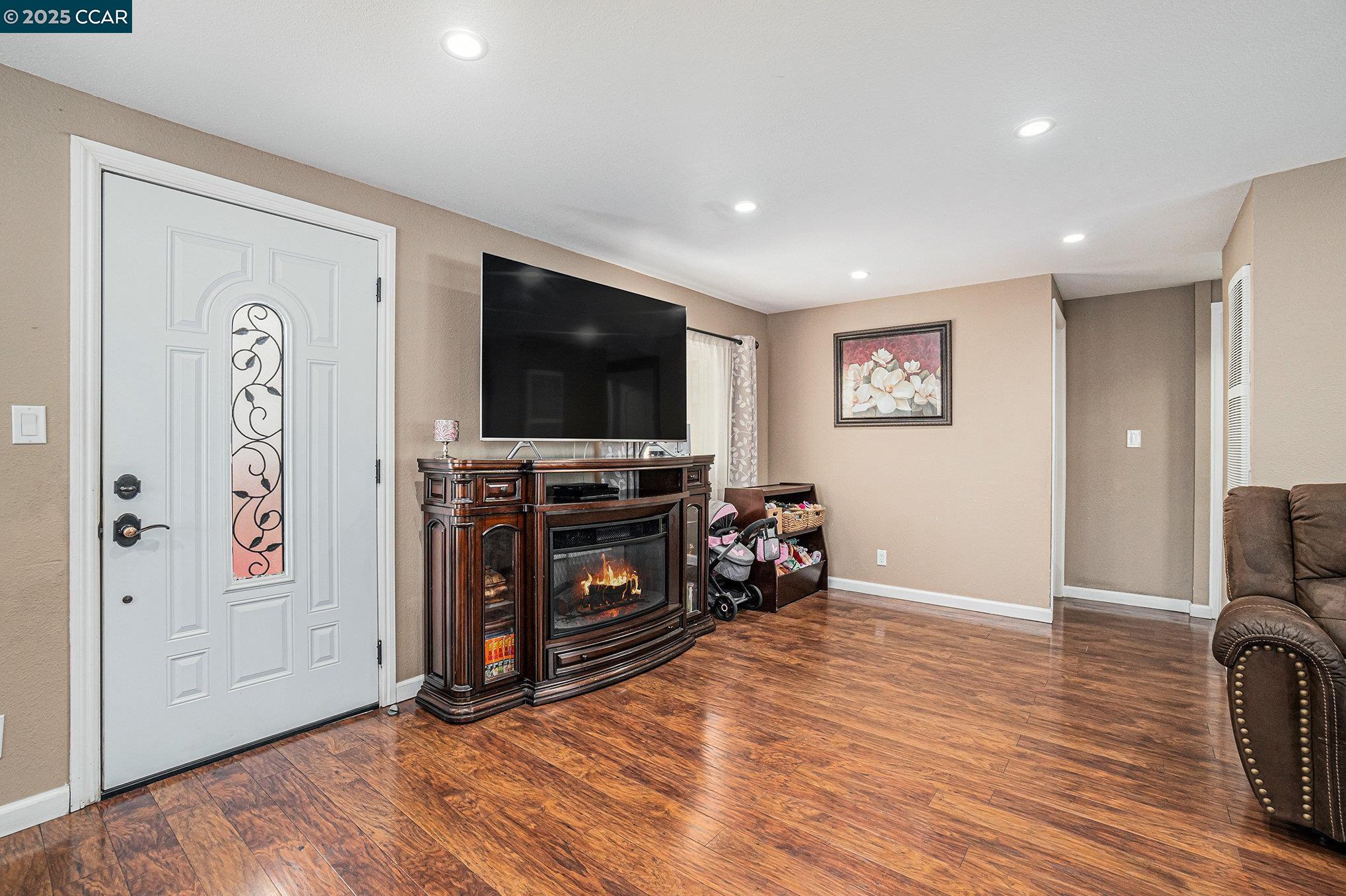 Detail Gallery Image 4 of 18 For 75 E Bolton Rd #17,  Oakley,  CA 94561 - 2 Beds | 1 Baths