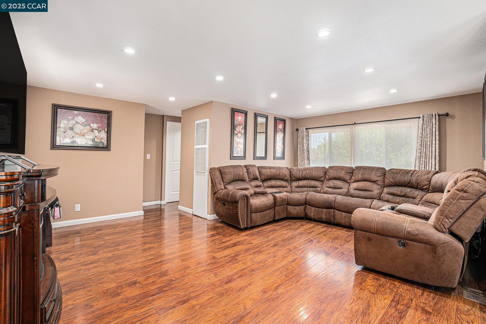 Detail Gallery Image 5 of 18 For 75 E Bolton Rd #17,  Oakley,  CA 94561 - 2 Beds | 1 Baths